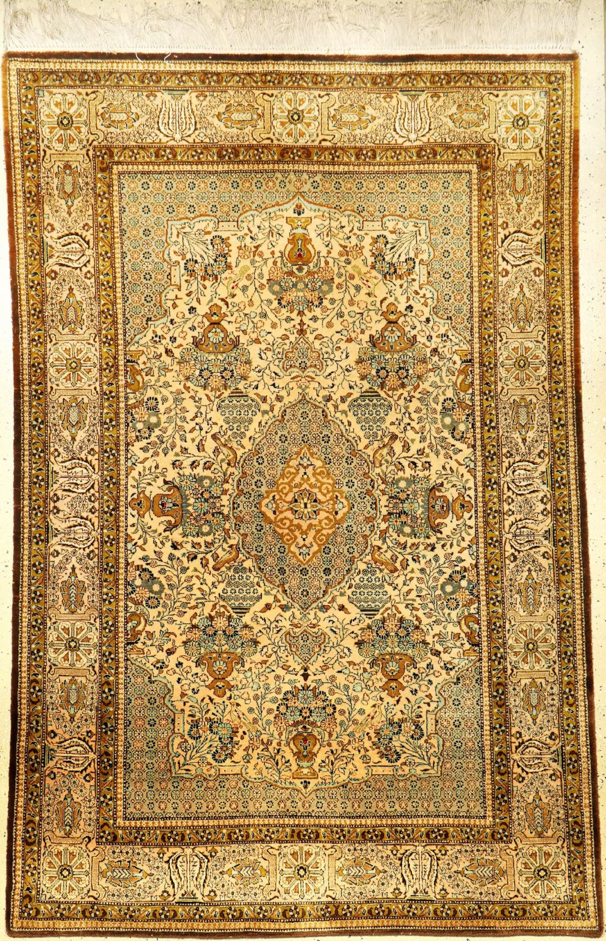 Seiden Ghom alt, Persien, ca. 50 Jahre, reine Naturseide, ca. 206 x 140 cm, EHZ: 2Silk Qum Rug,