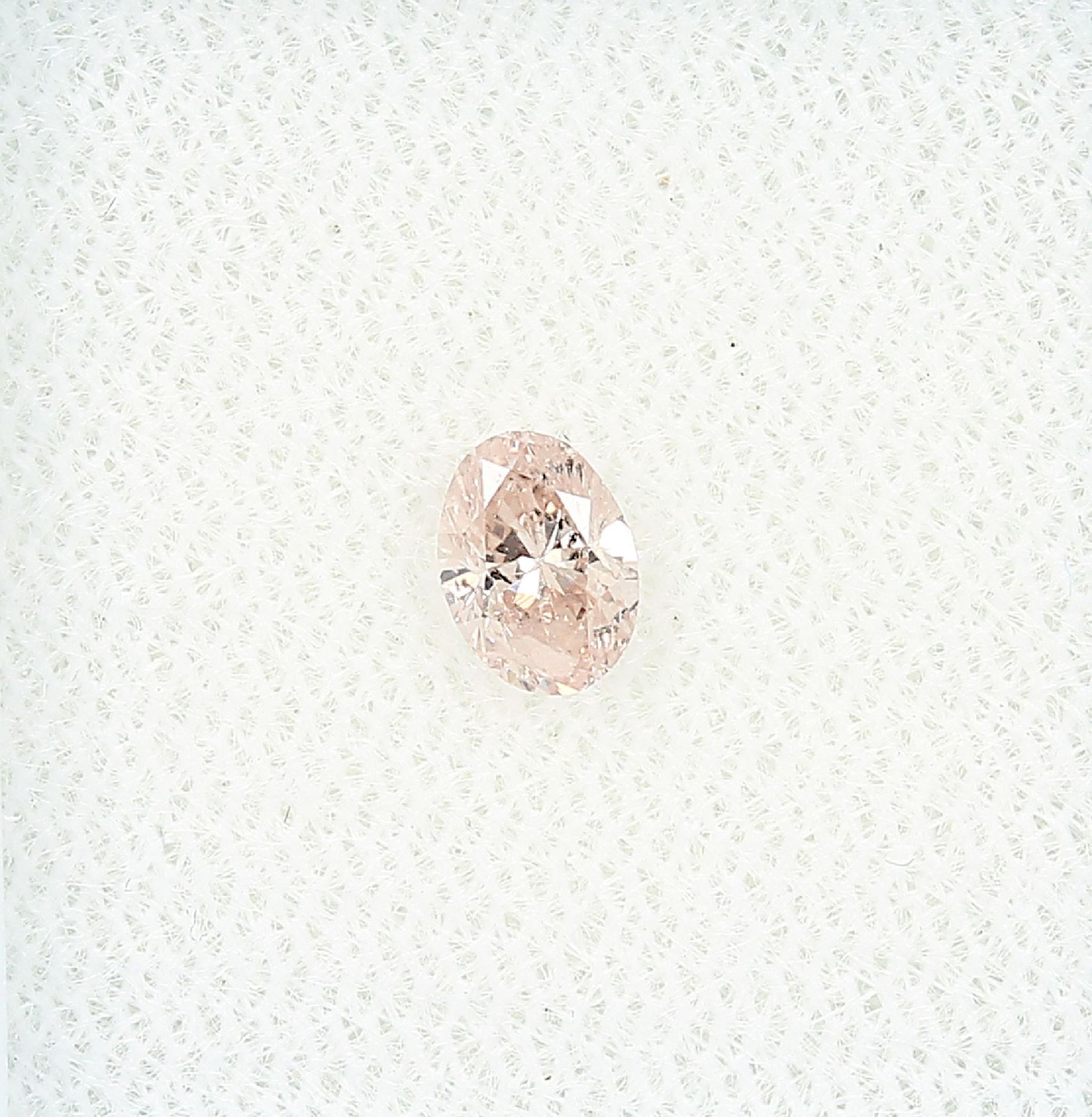 Loser Diamant 0.35 ct Natural fancy light brownish pink/p1, oval facett., mit IGI- Expertise