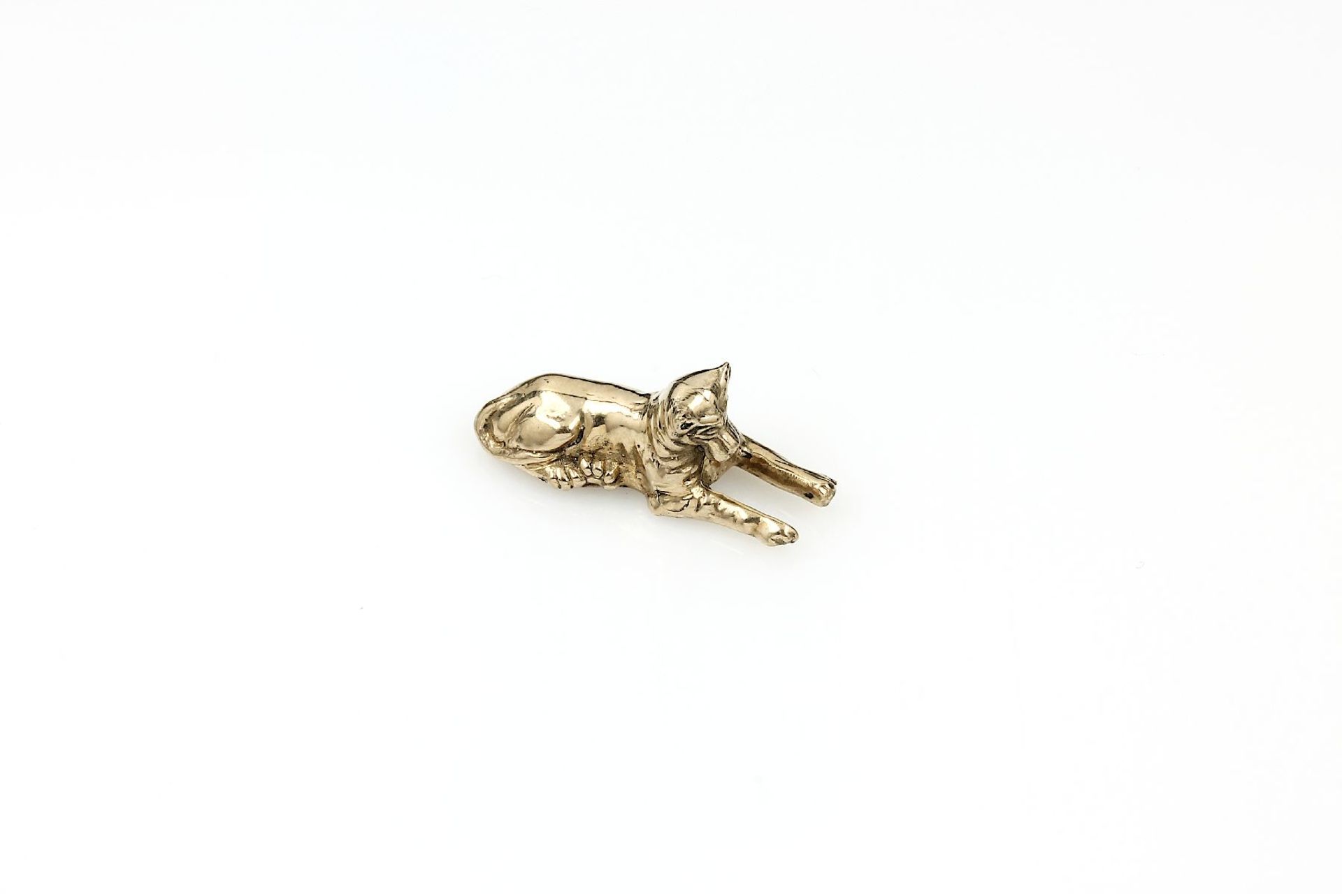 21.6 kt Gold Skulptur "Tiger", ca. 15 g, GG900/000, naturalistische Darstellung21.6 ct gold