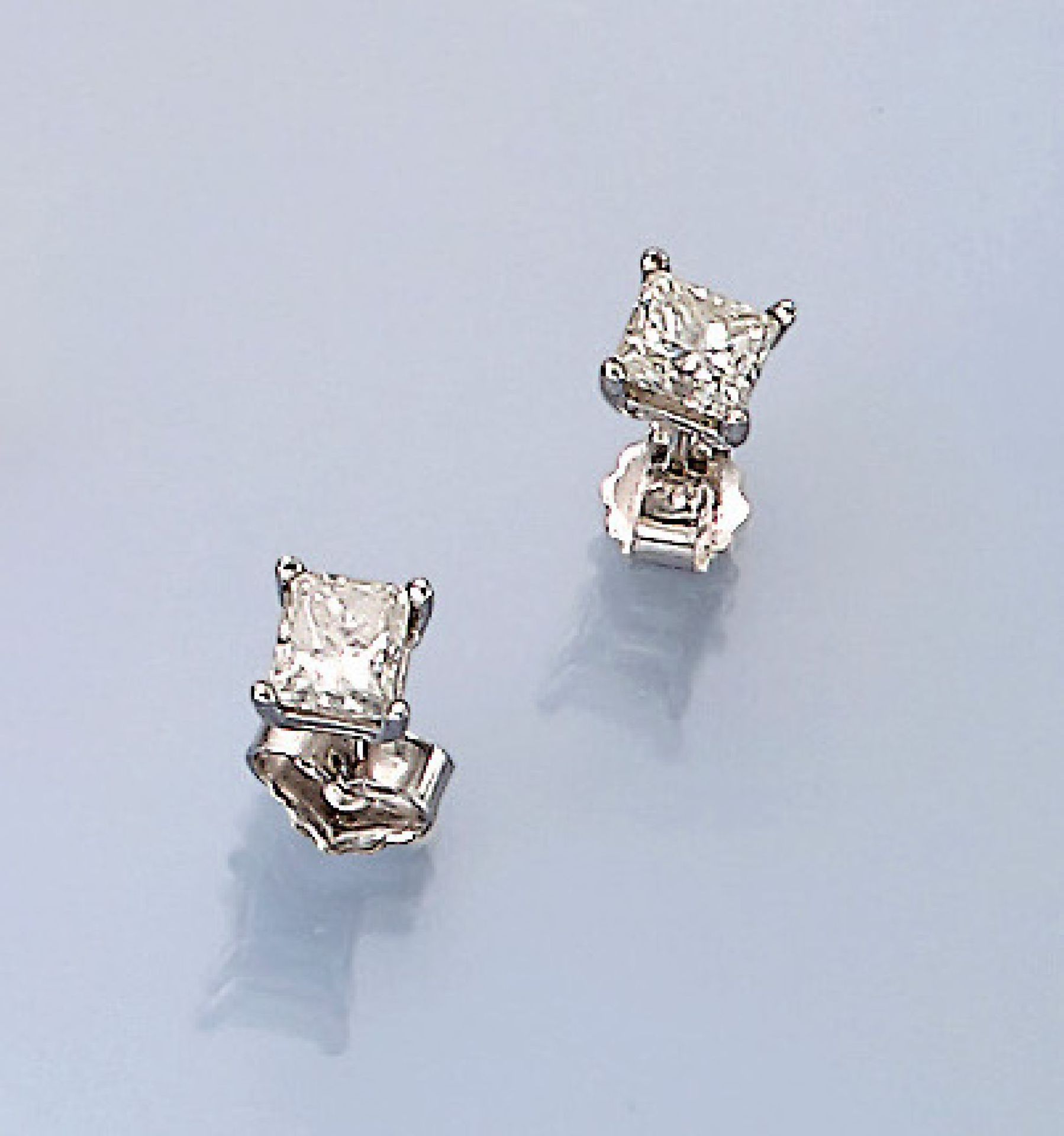 Paar 14 kt Gold Ohrstecker mit Diamanten, WG 585/000, 2 Diamanten im Princess Cut zus. ca. 1.05 ct