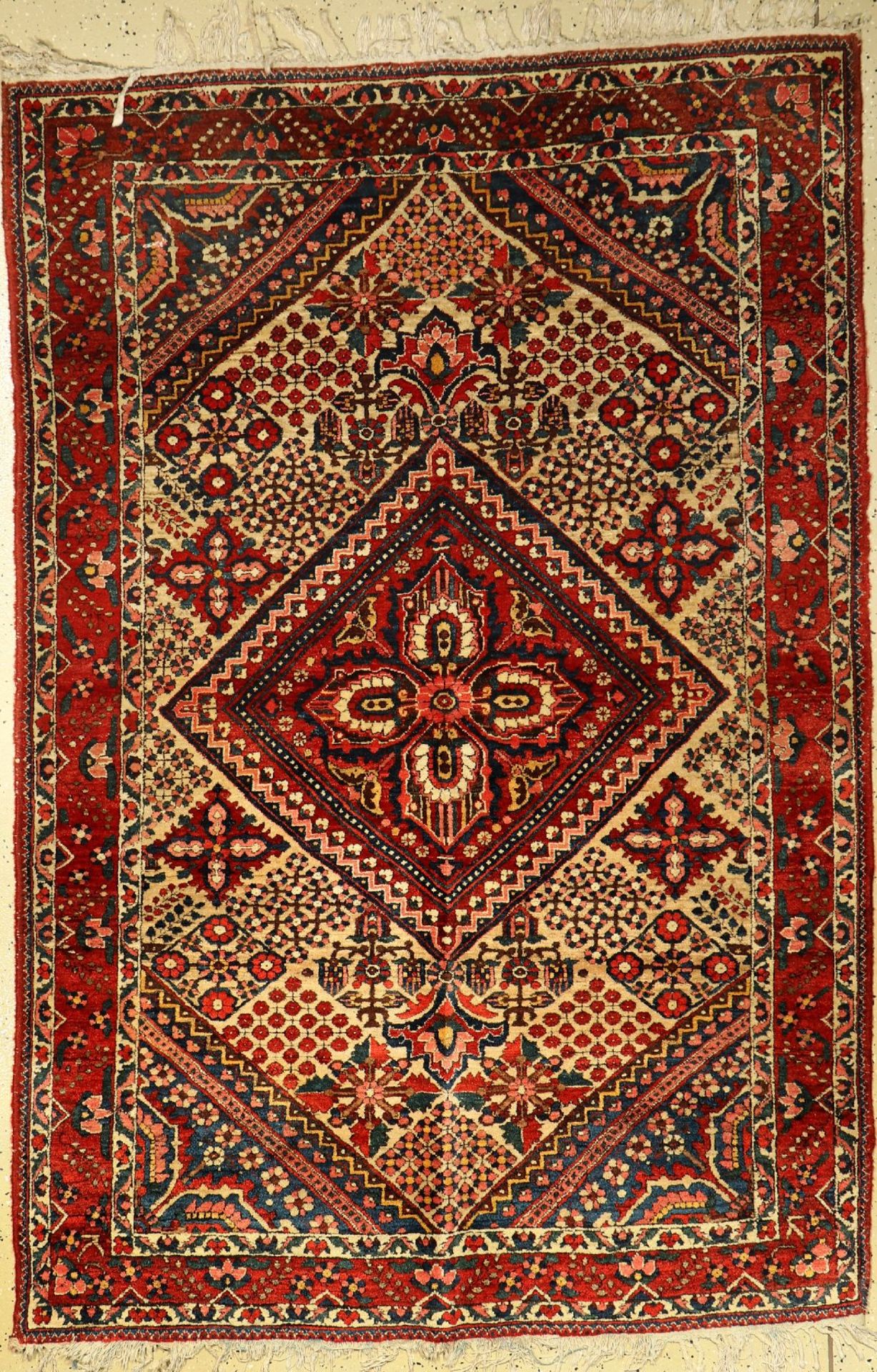 Bachtiar alt (Meymeh Design), Persien, ca. 60 Jahre, Wolle auf Baumwolle, ca. 203 x 137 cm, EHZ: