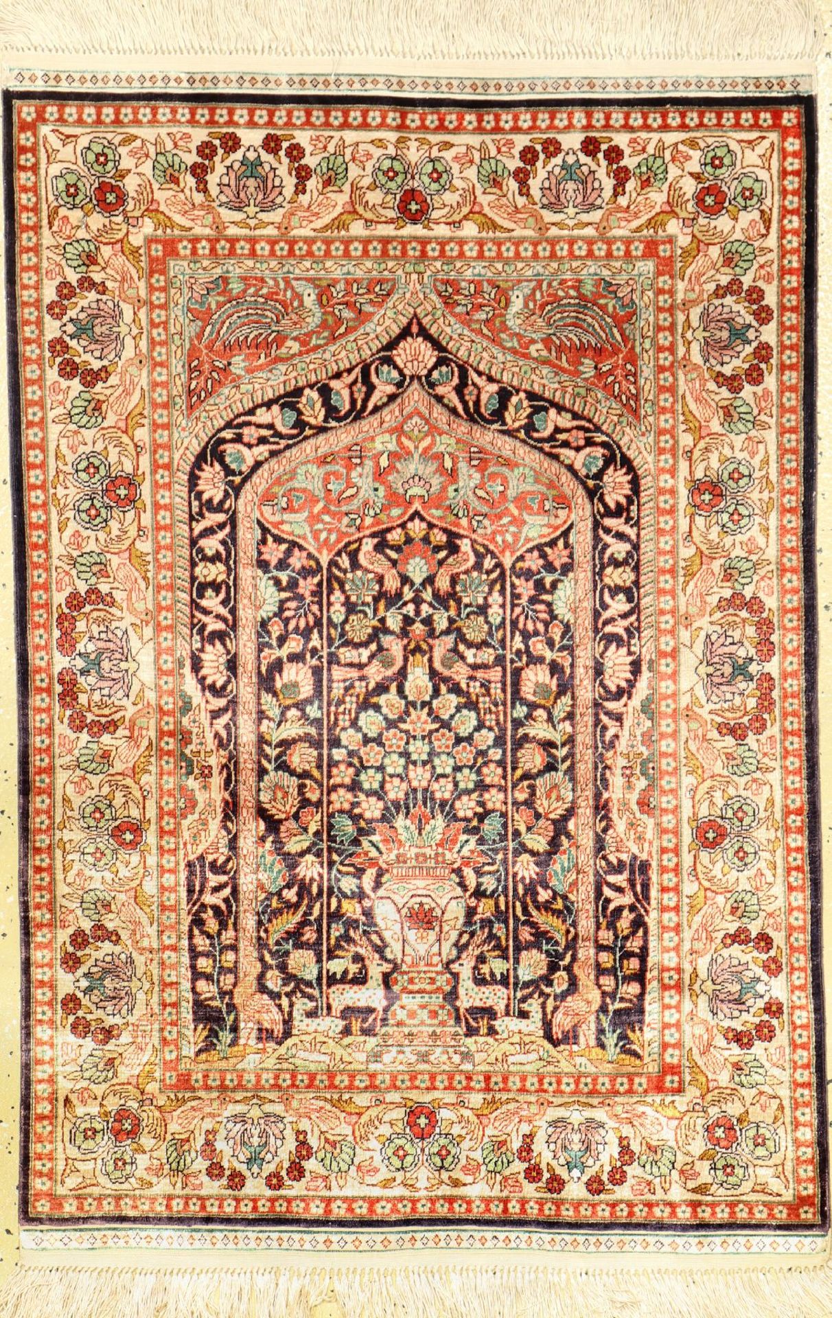 Hereke Seide, China, ca. 40 Jahre, reine Naturseide, ca. 92 x 61 cm, EHZ: 2Hereke silk, China,