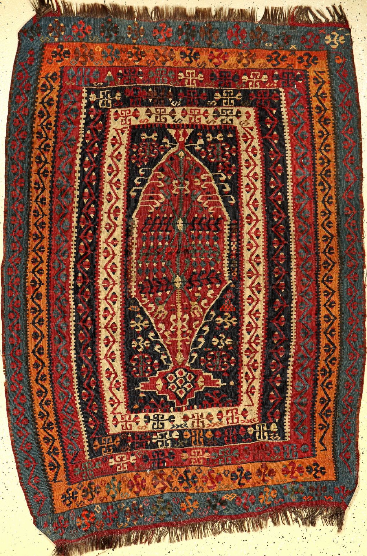 Kurdischer Kelim antik, Ostanatolien, 19.Jhd., Wolle auf Wolle mit Metall, ca. 165 x115 cm, EHZ: 3.