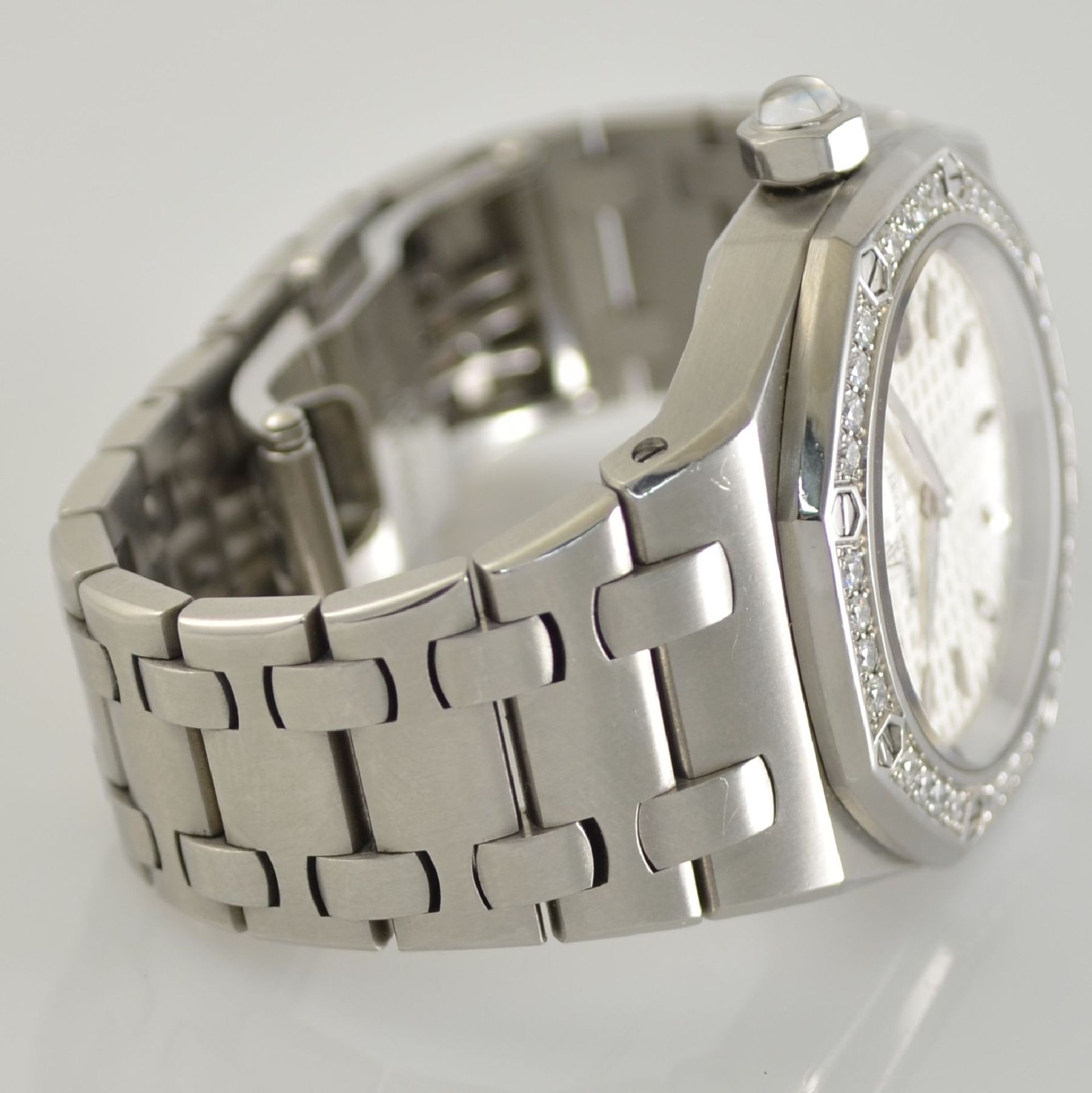 AUDEMARS PIGUET Royal Oak ladies wristwatch in stainless steel with diamonds, Switzerland around - Bild 8 aus 9