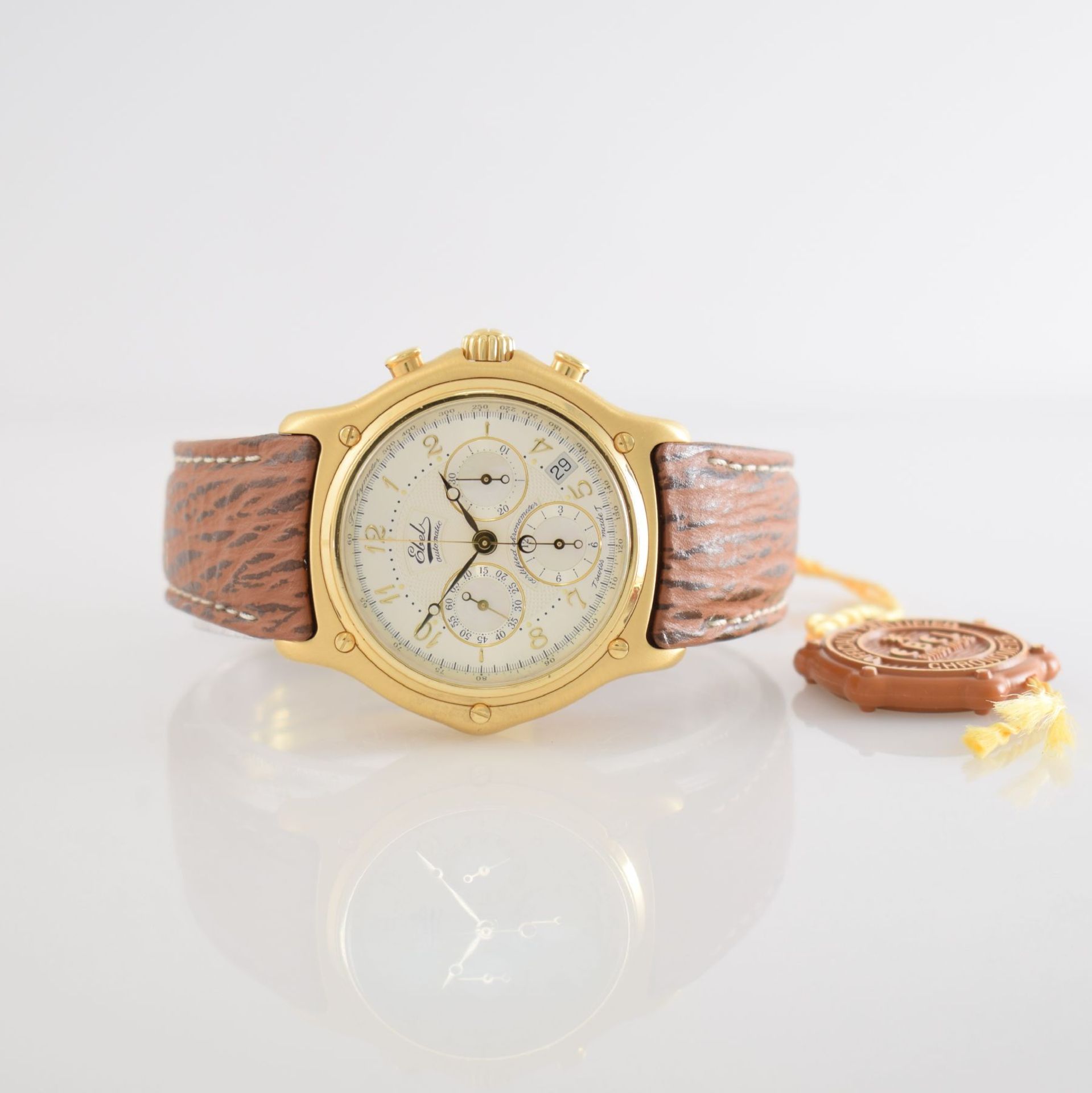 EBEL rare 18k yellow gold chronograph Le Modulor in chronometer quality, self winding, reference