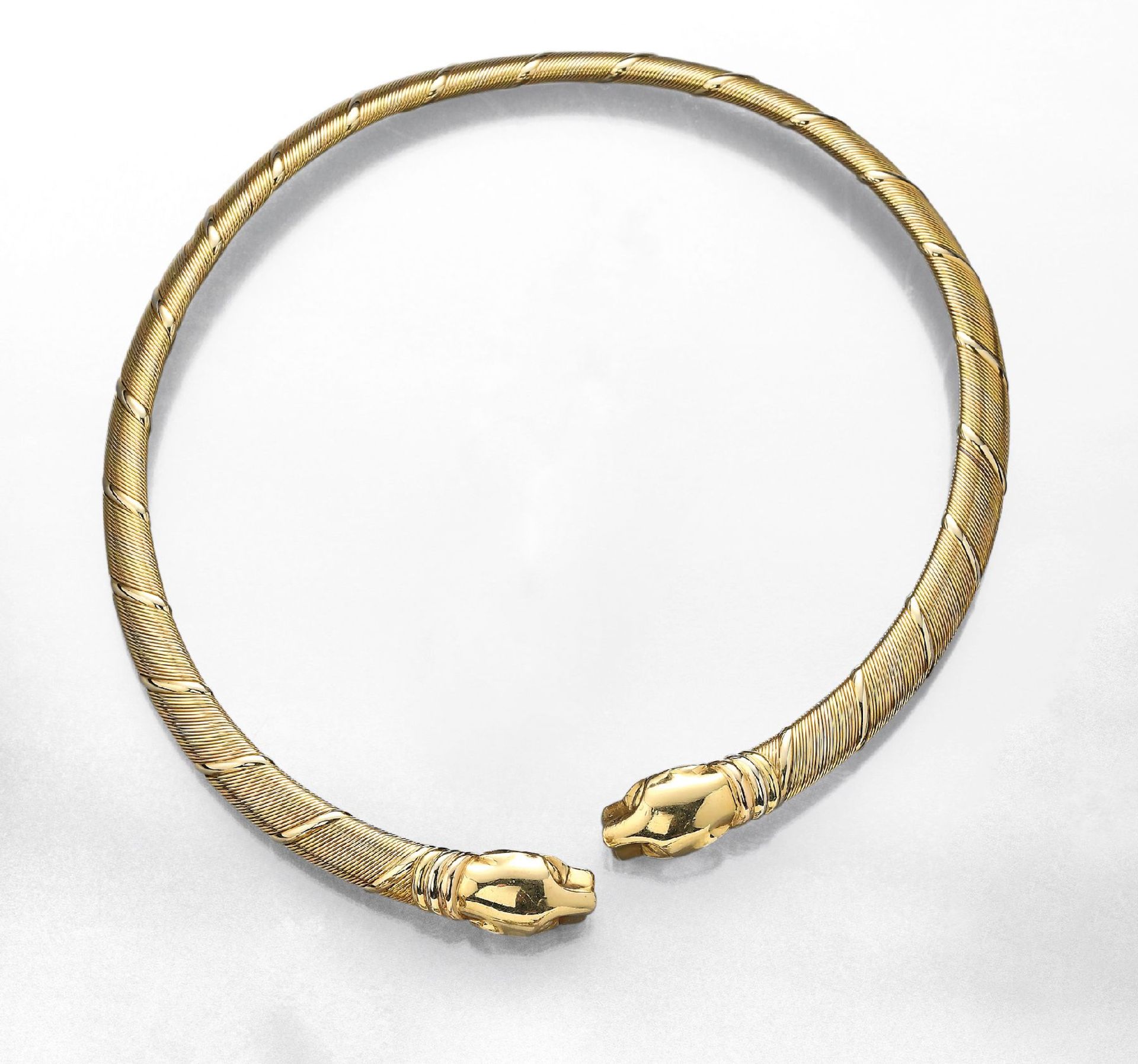 18 kt gold CARTIER circlet , YG/WG/RG 750/000, panther heads, diam. approx. 13 cm, signed and - Bild 2 aus 2