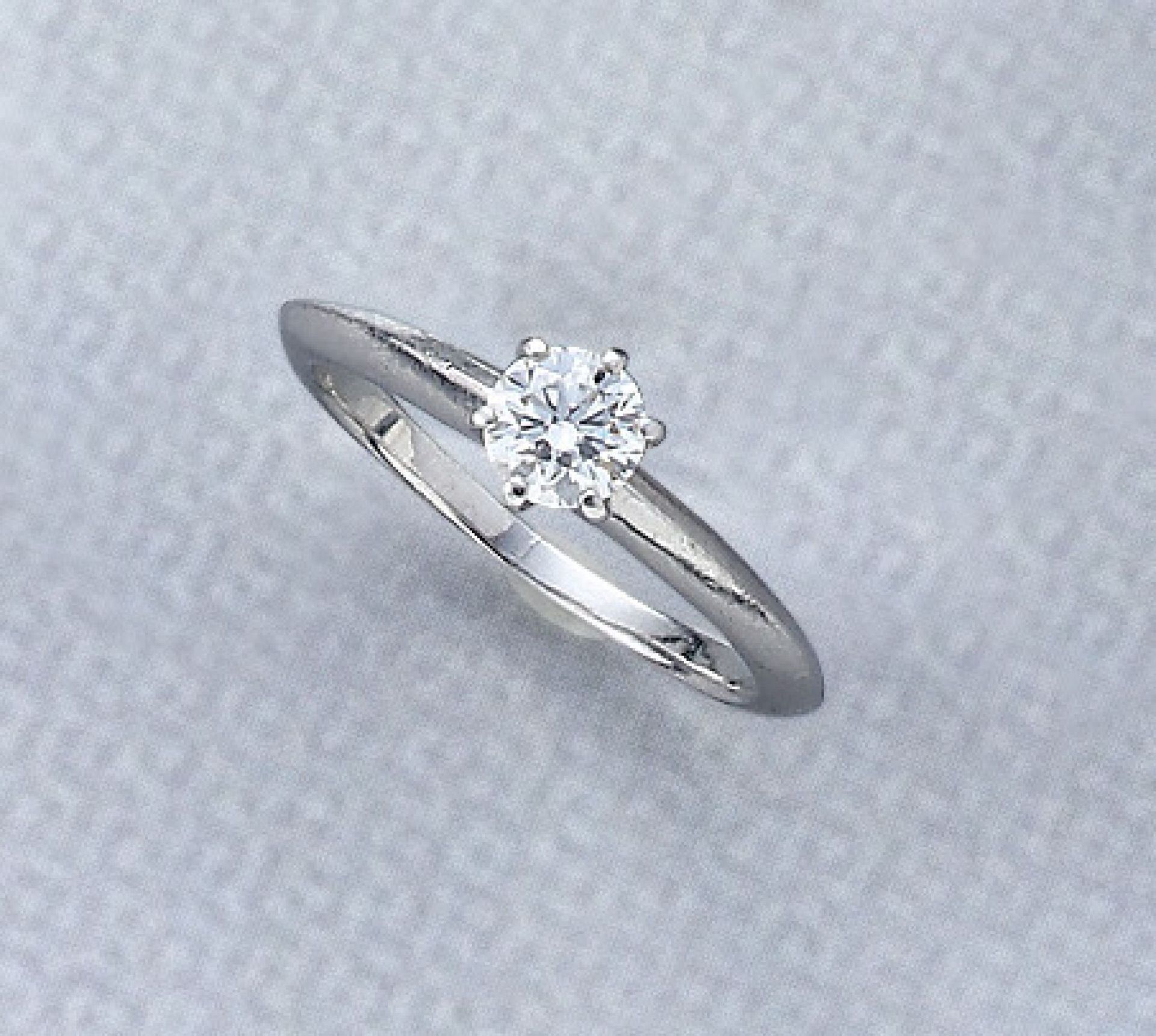 TIFFANY & CO. platinum ring with brilliant ,Pt 950/000, brilliant approx. 0.45 ct Wesselton/vs1,