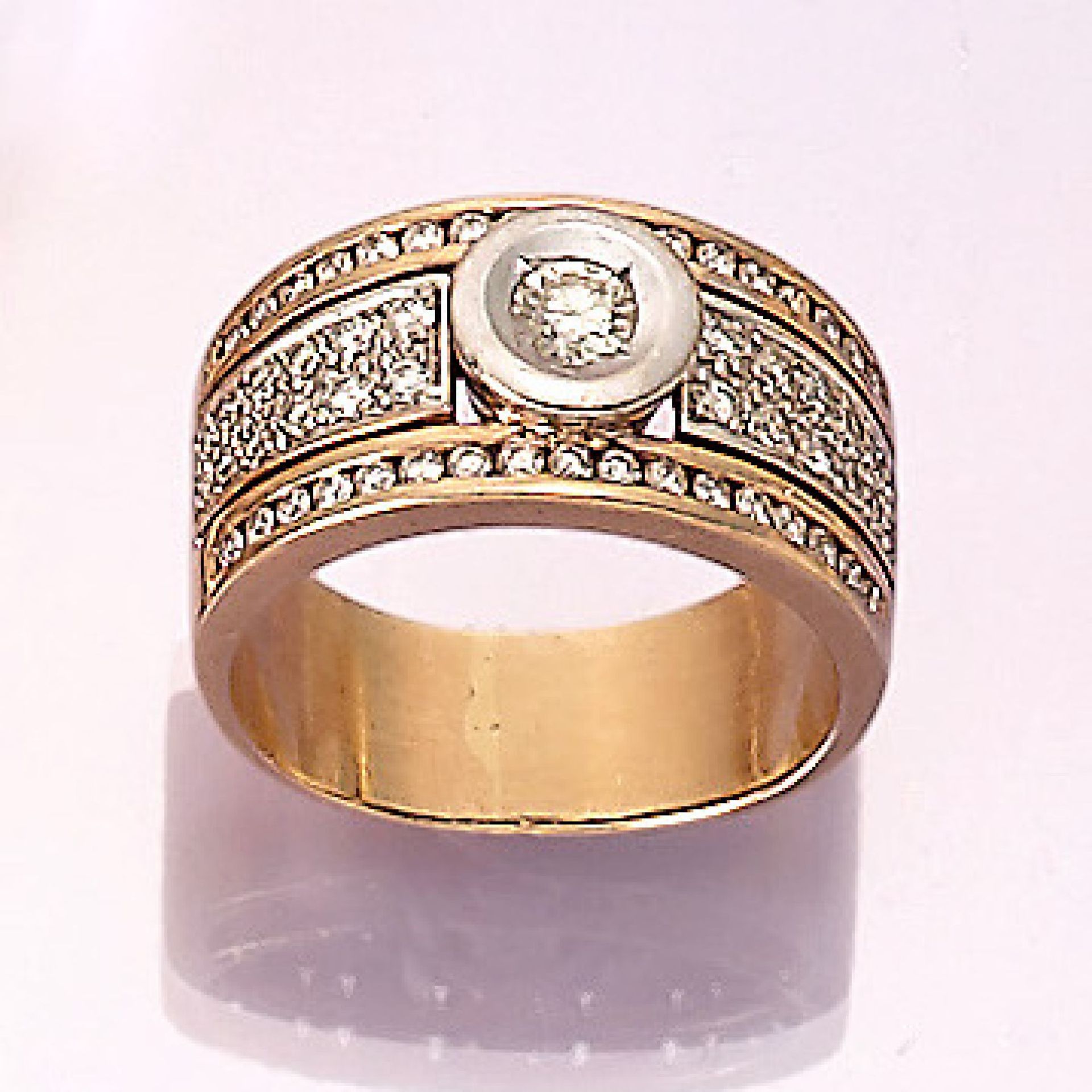 14 kt gold ring with diamonds , YG/WG 585/ 000, centered brilliant approx. 0.25 ct, surrounded by