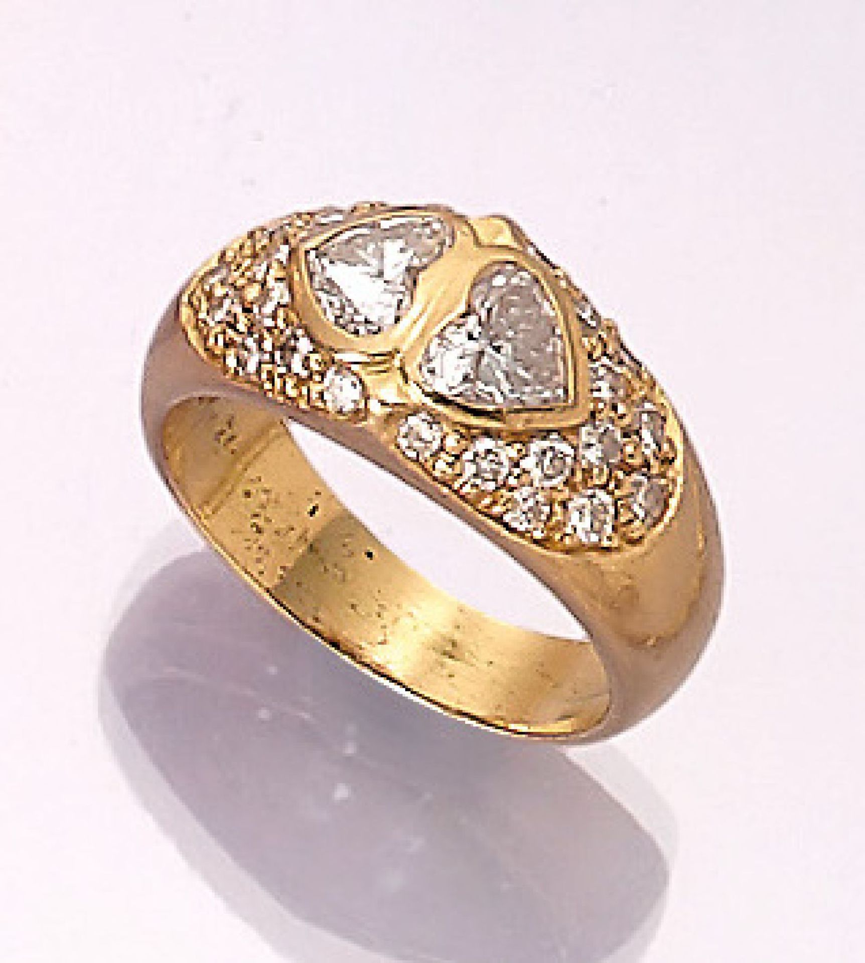 18 kt gold ring with diamonds , YG 750/000, centered 2 diamond hearts total approx. 1.05 ct,