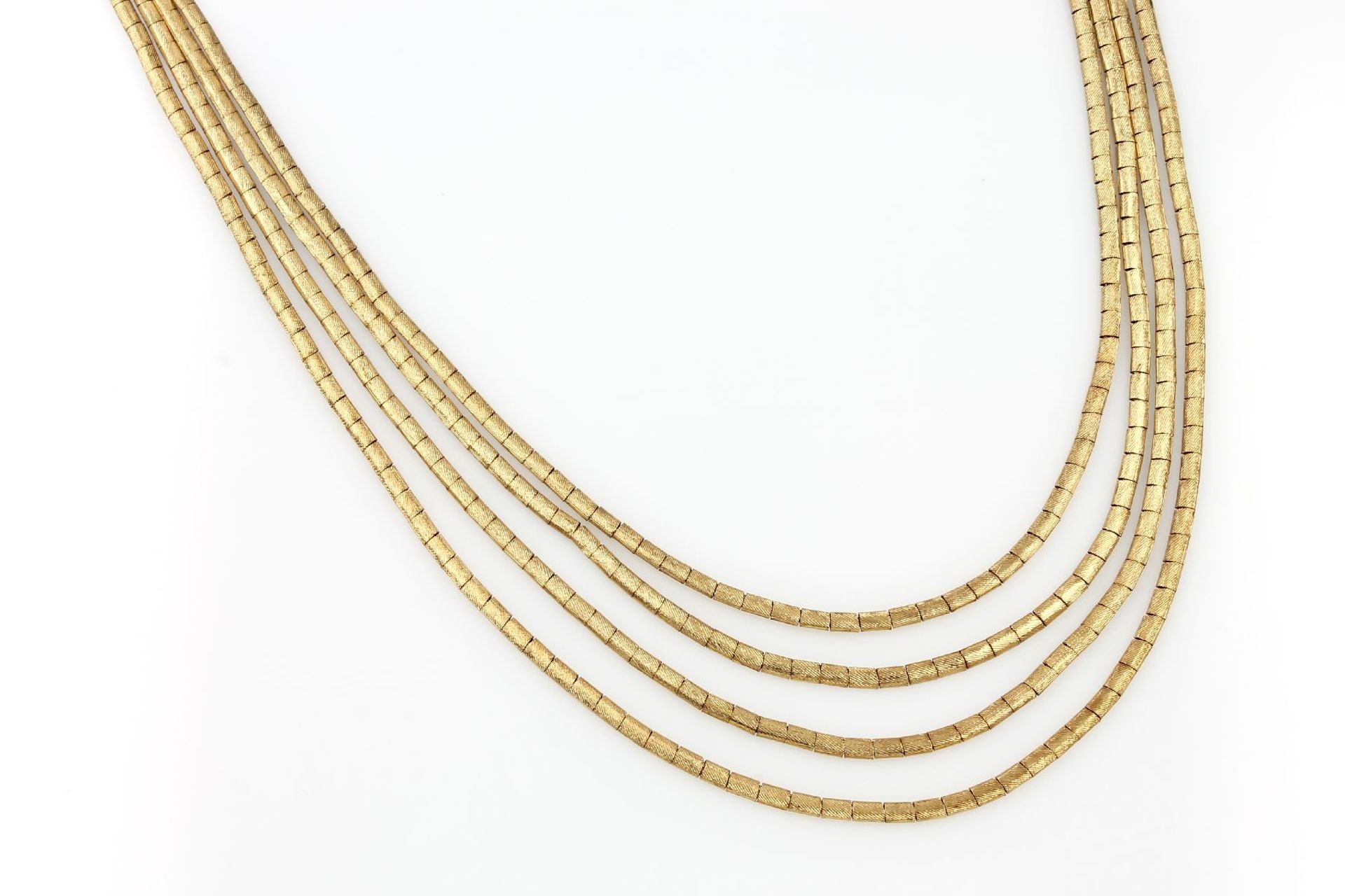 18 kt gold 4-rowed necklace , 65.3 g, YG 750/000, fine engraved, l. approx. 43 cm, caselock with