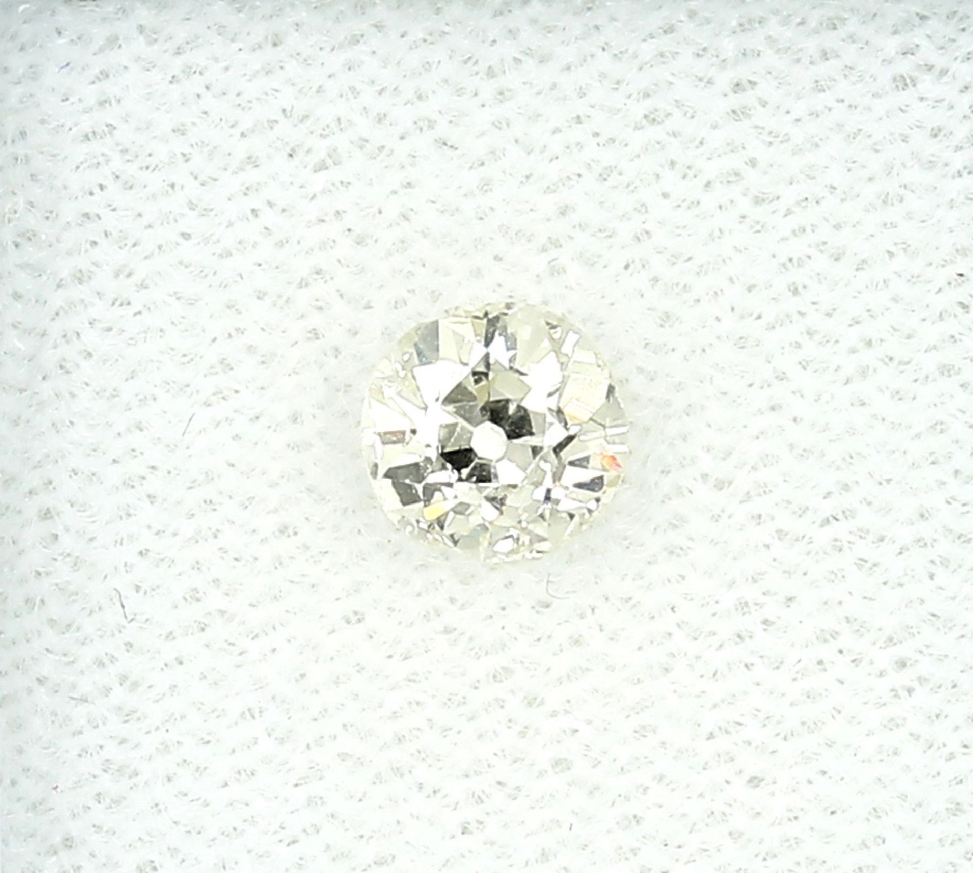 Loose old cut diamond , approx. 0.70 ct Crystal/si-p (Ausbruch) Valuation Price: 1400, - EUR