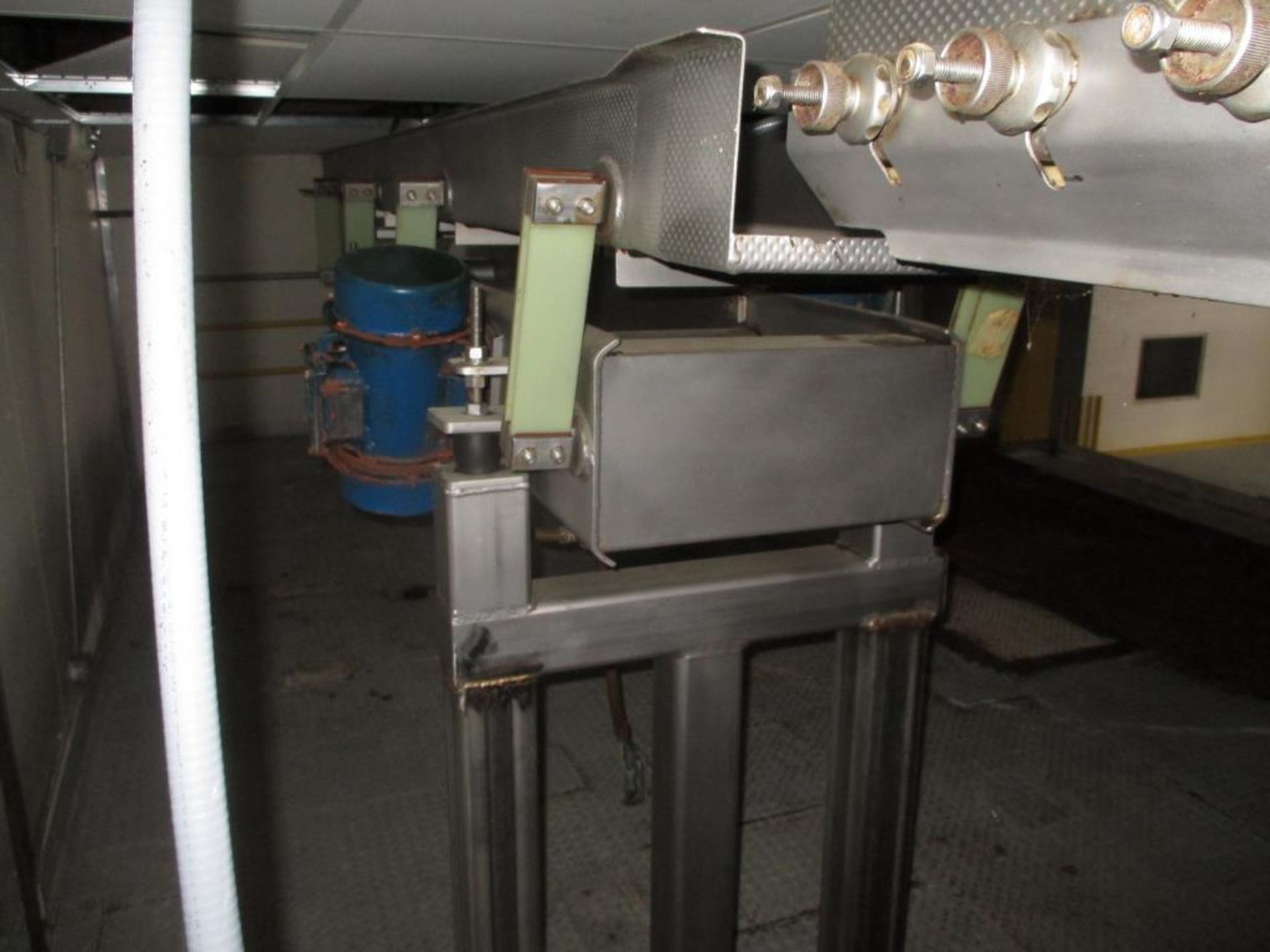 Vibratory Shaker Conveyors - Image 6 of 9