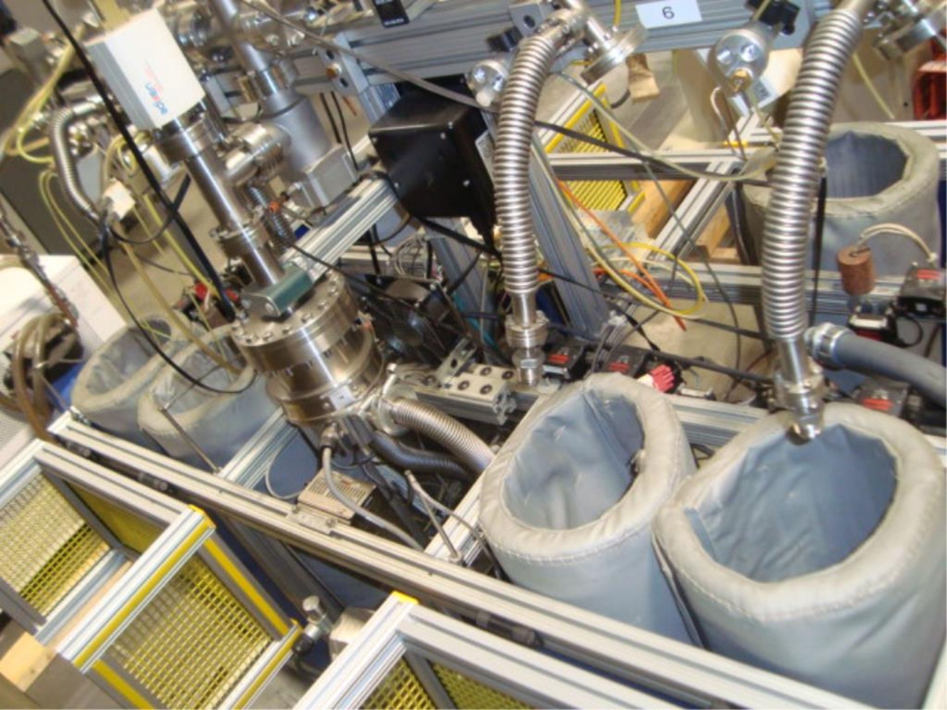 Molecular Vacuum System - Image 6 of 17