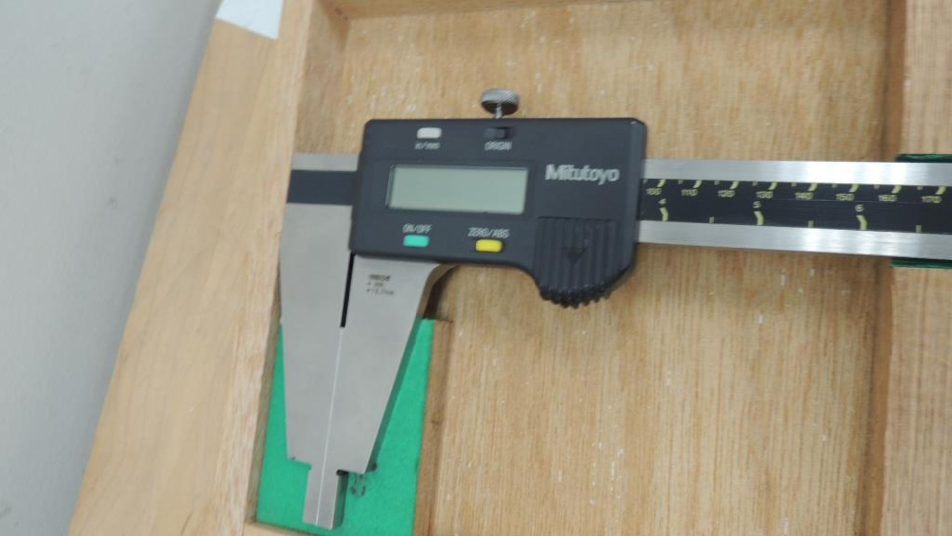 Micrometer - Image 6 of 17