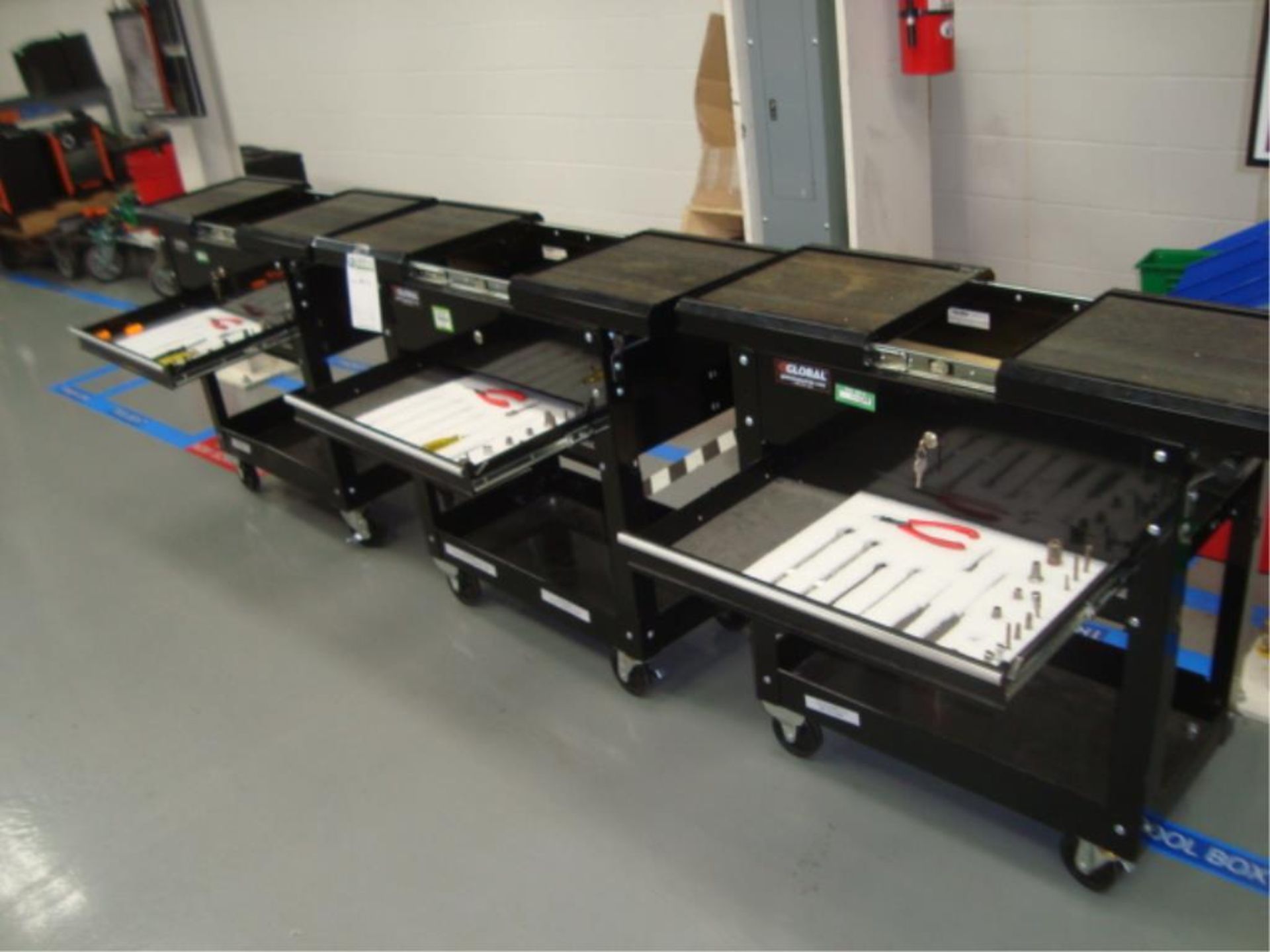 Mobile Tool Boxes - Image 3 of 8