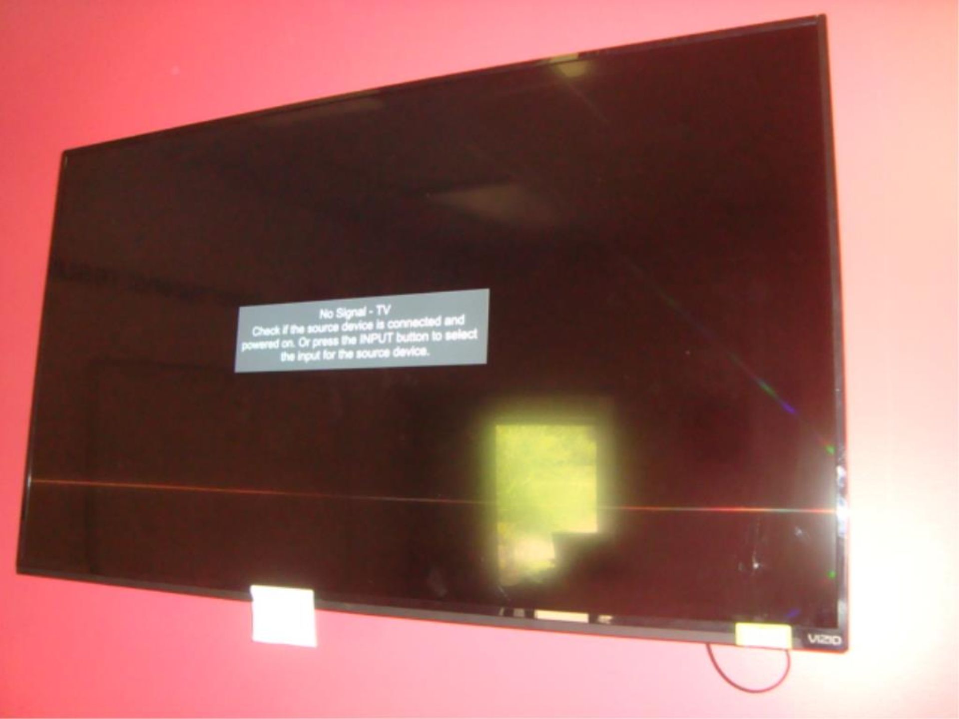 Smart LED HDTV - Image 3 of 6