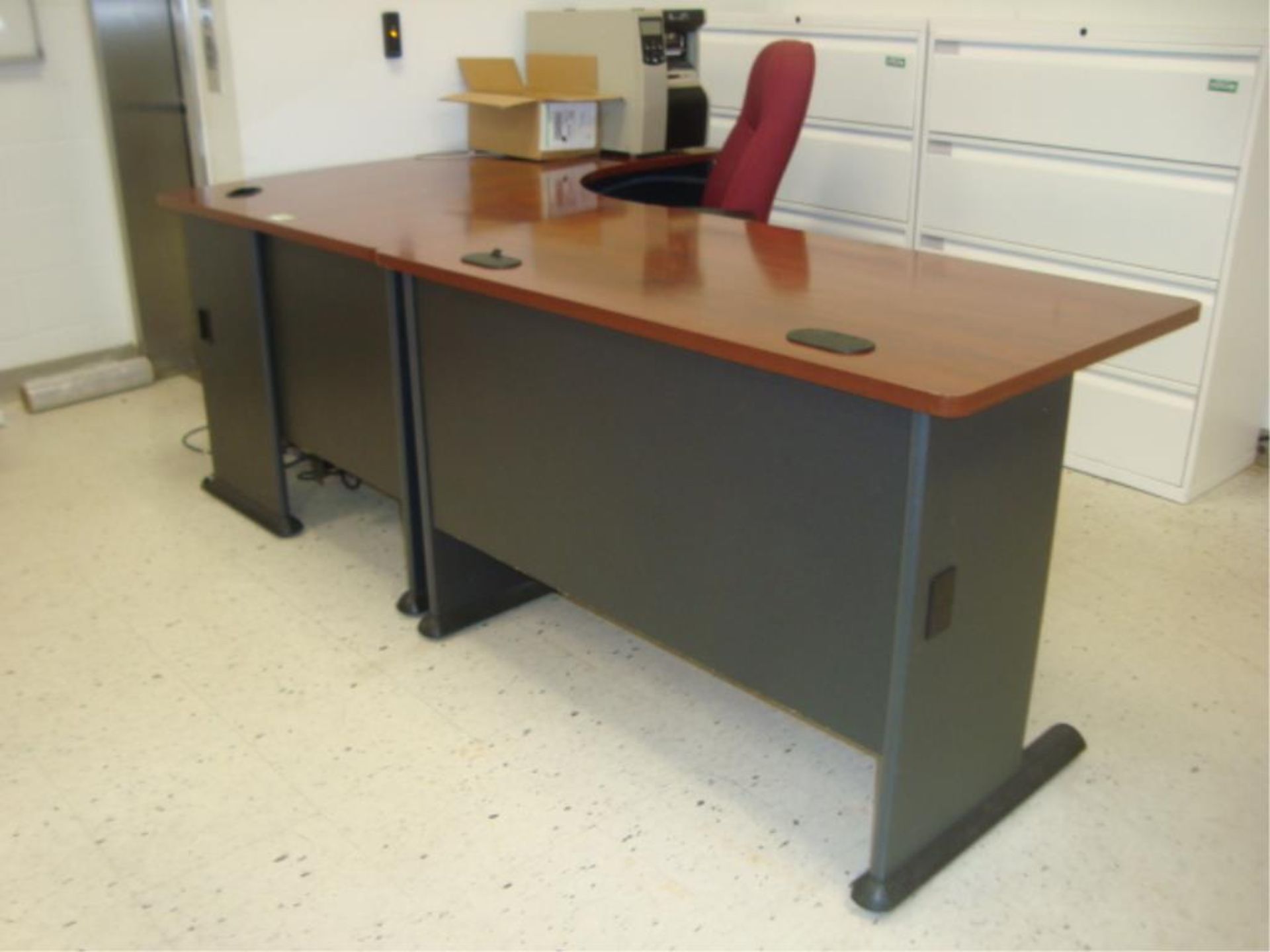 Desk & File Cabinets - Image 4 of 7