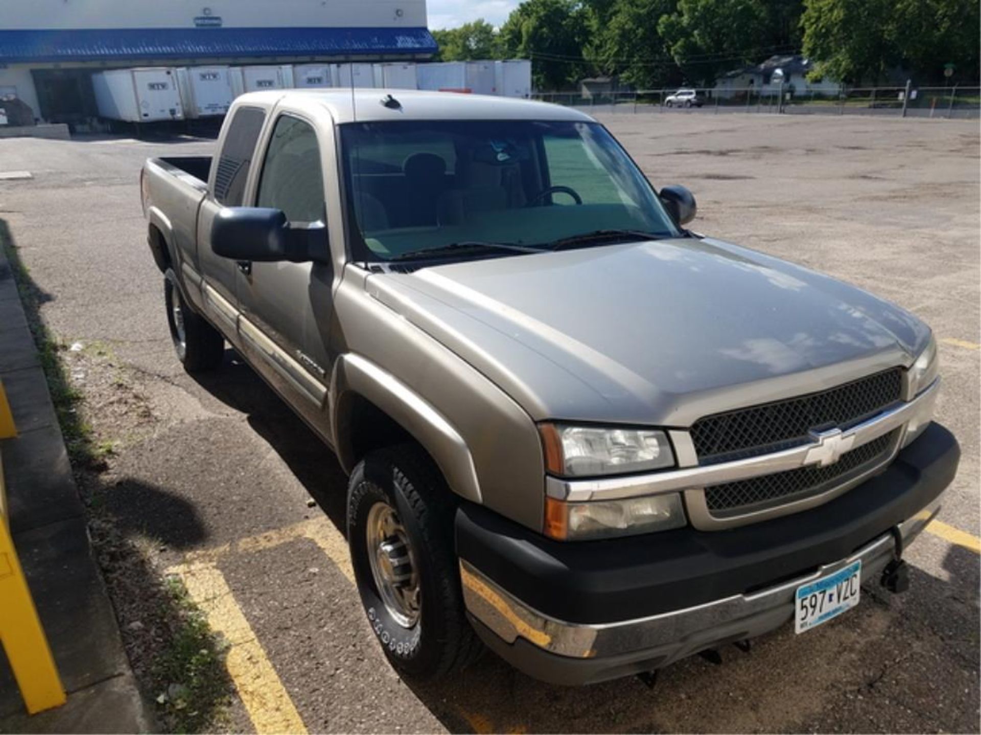 Extended Cab Pickup Truck - Image 15 of 26