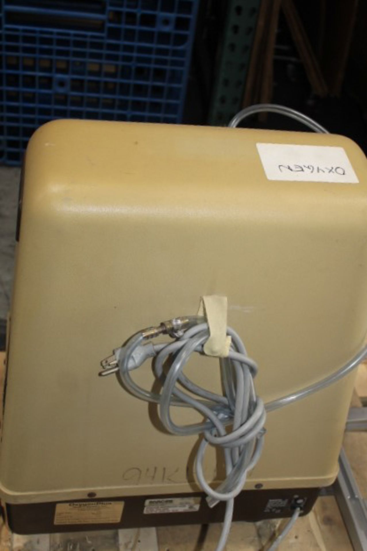 Oxygen Concentrator - Image 2 of 2