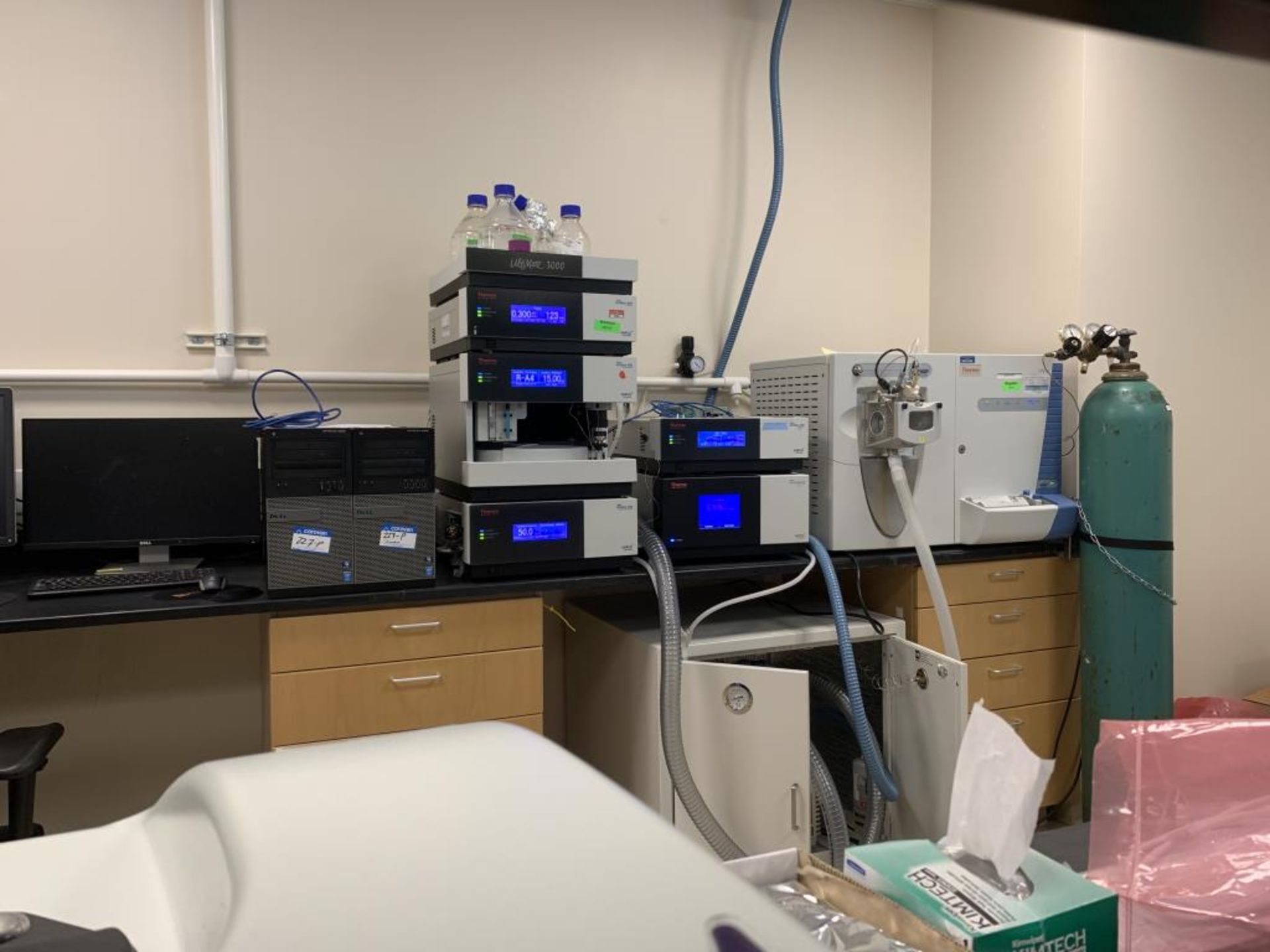 Mass Spec & HPLC - Image 2 of 2