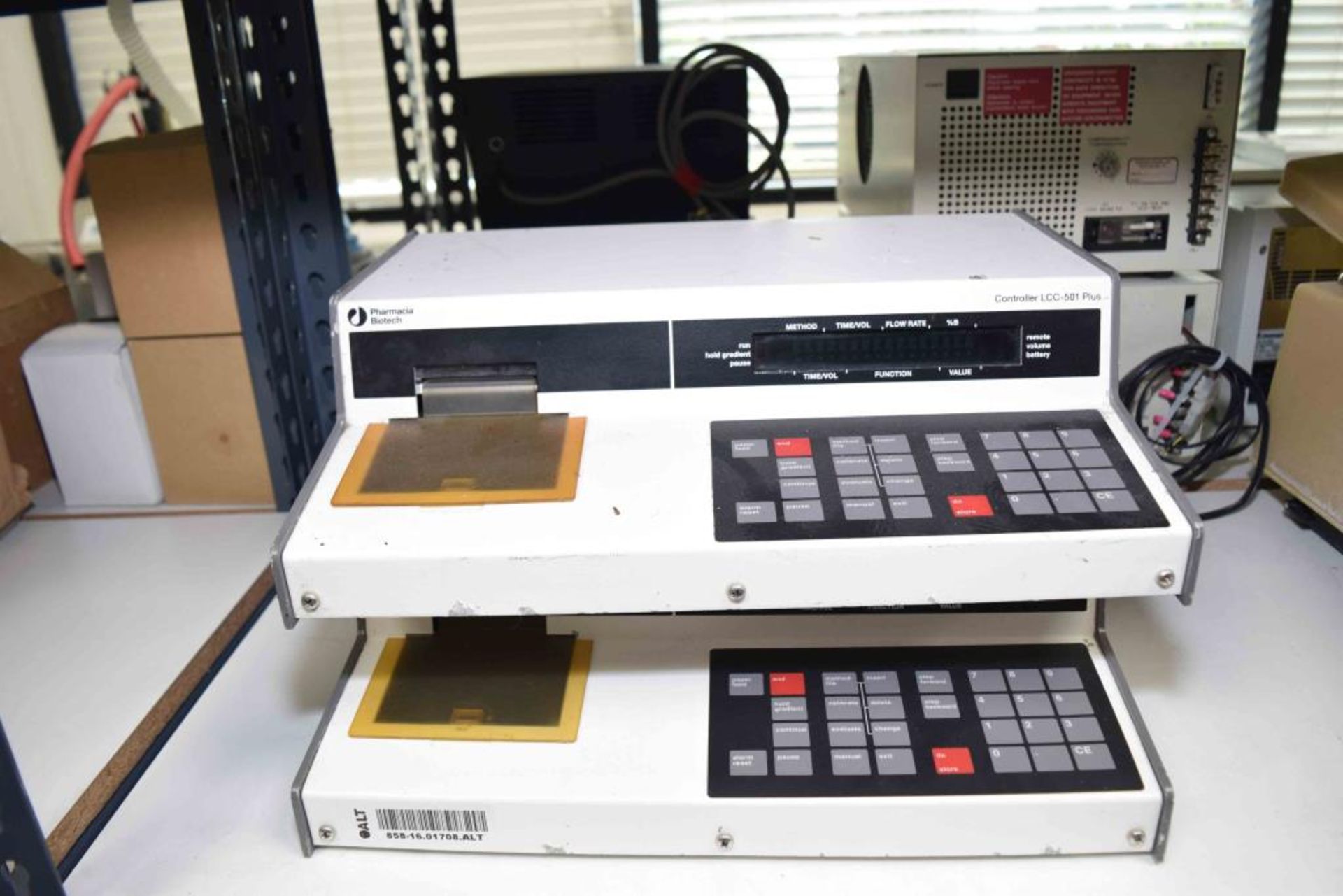 HPLC Controllers - Image 2 of 3