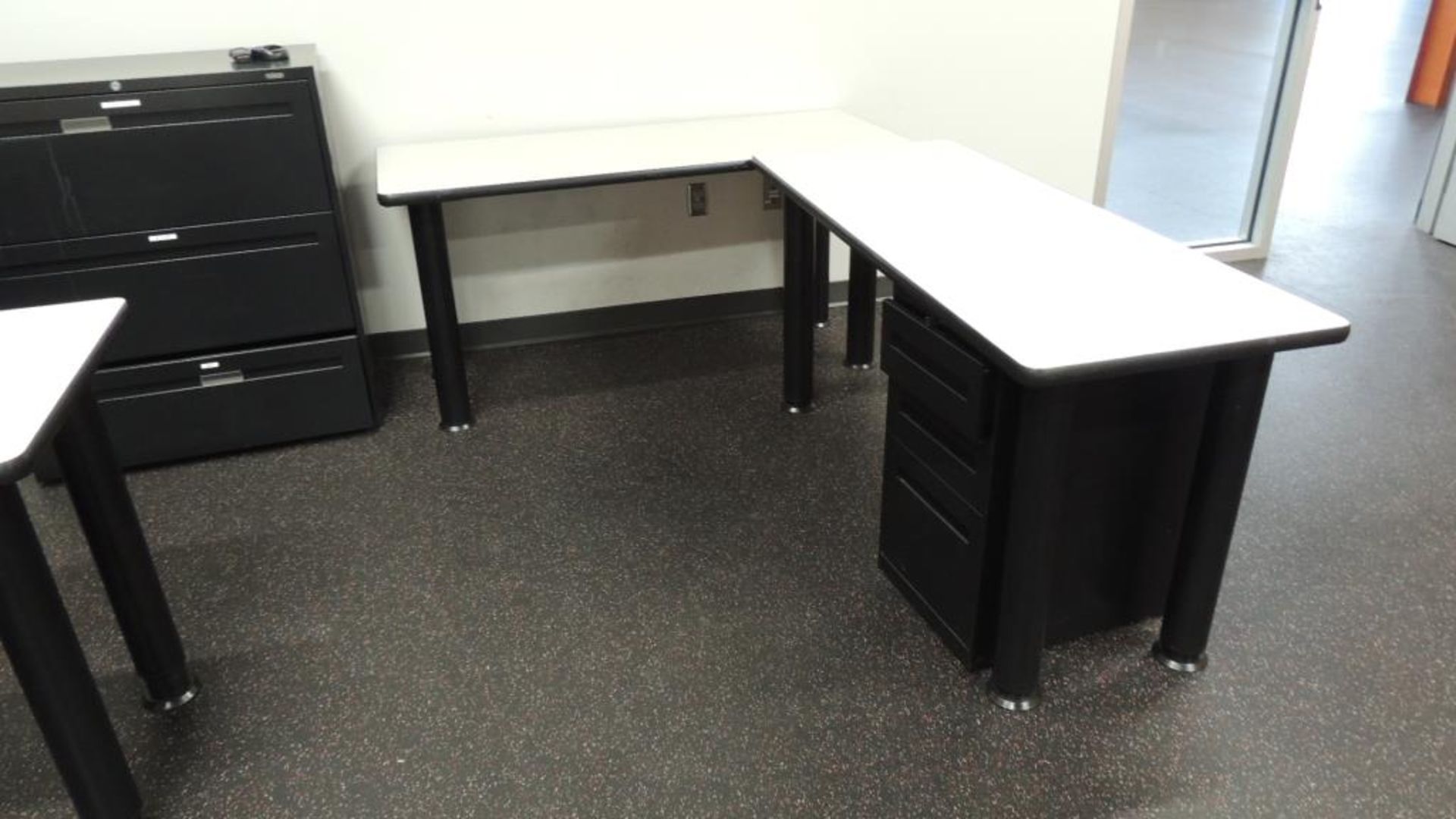 Office Furniture - Image 2 of 7