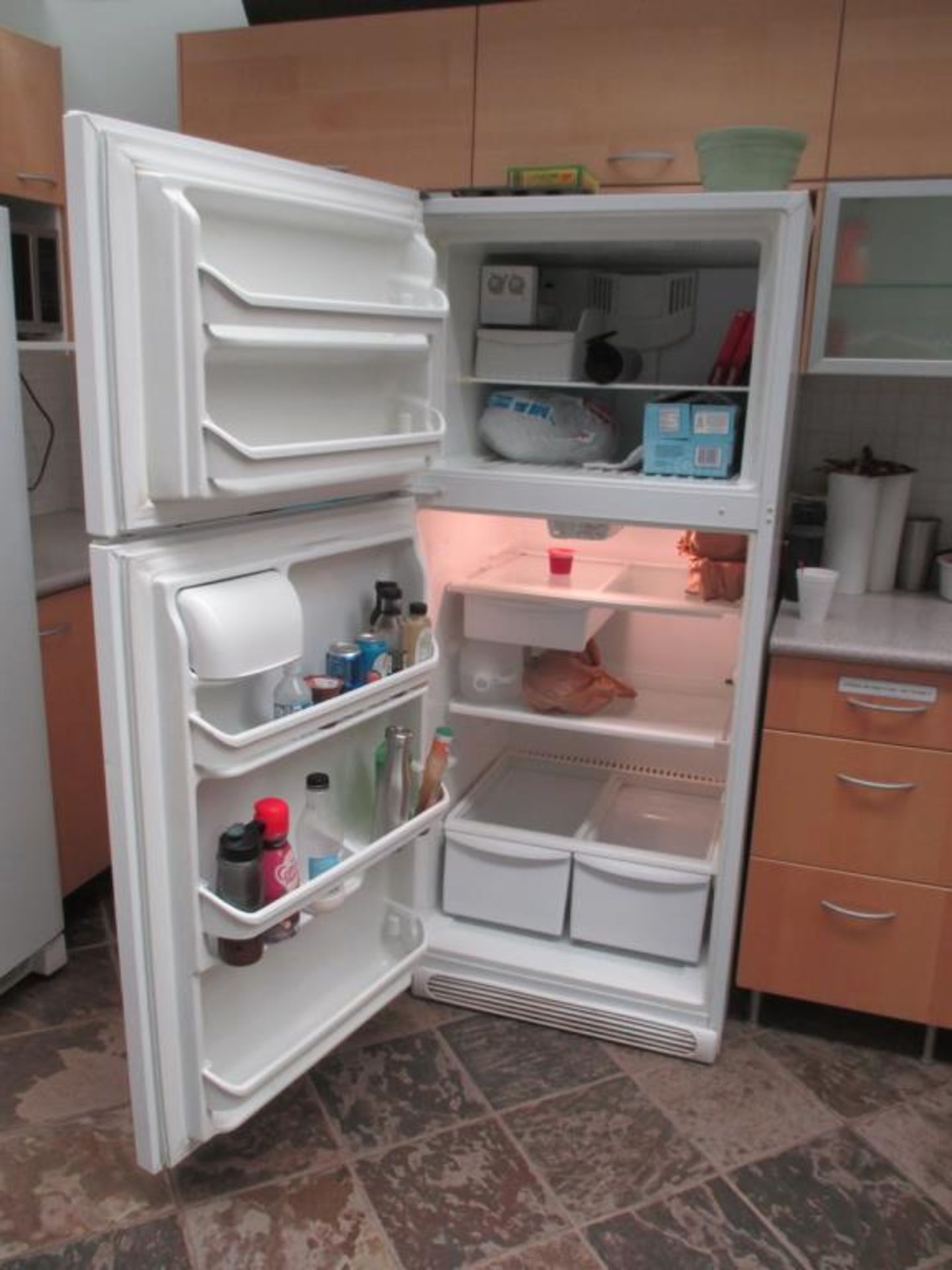 Refrigerator Freezer - Image 2 of 3
