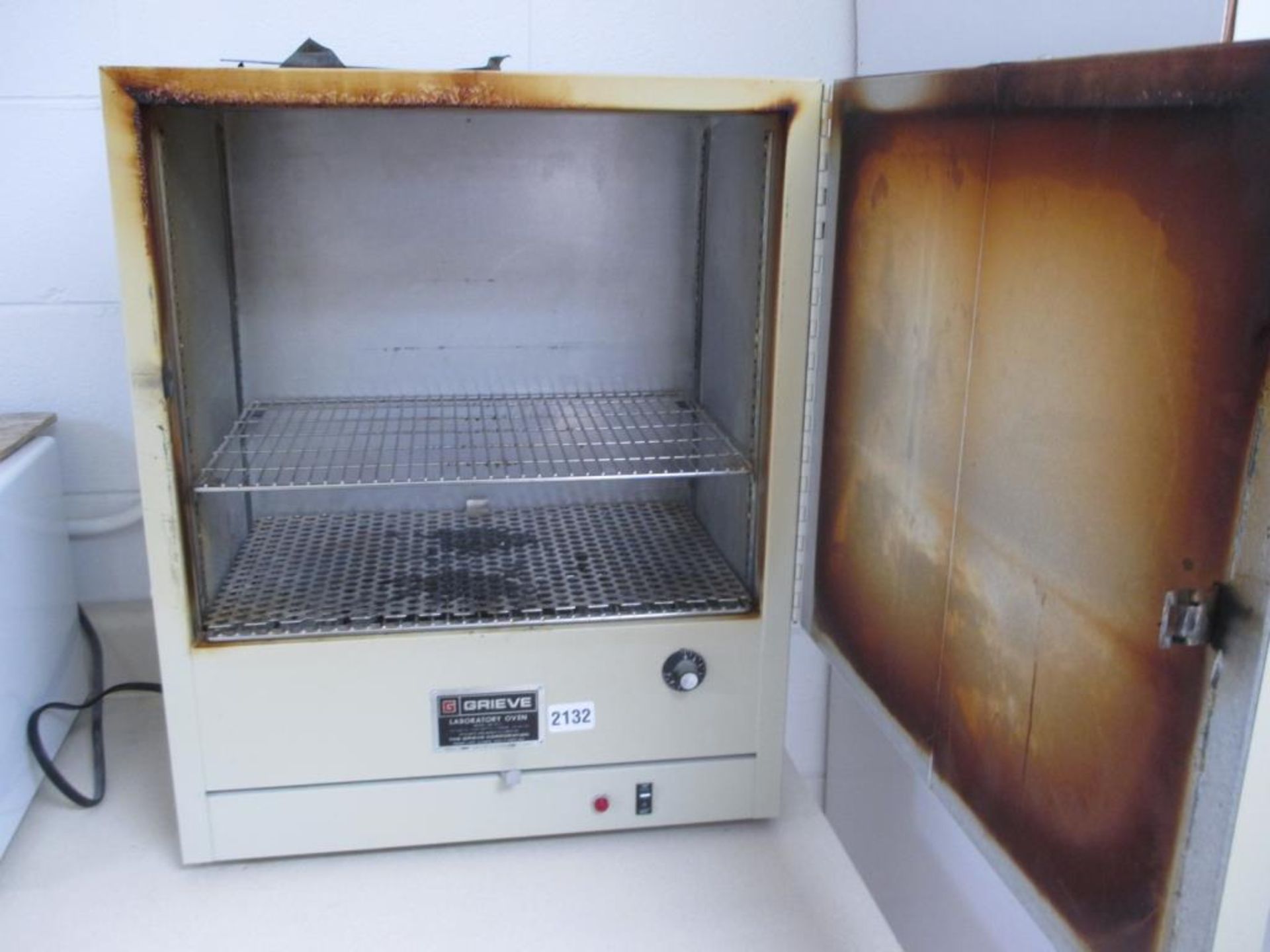 Laboratory Oven - Image 2 of 3