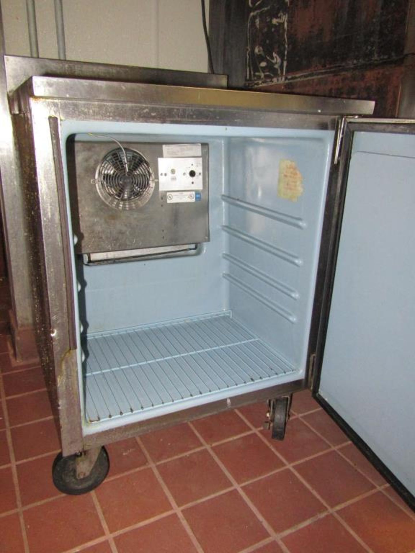 Refrigerators - Image 5 of 6