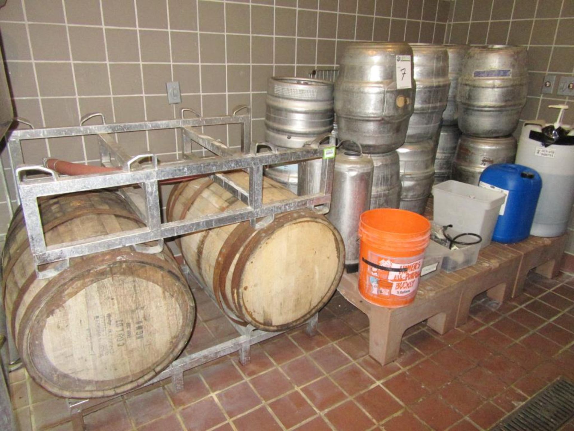 Kegs - Image 2 of 2