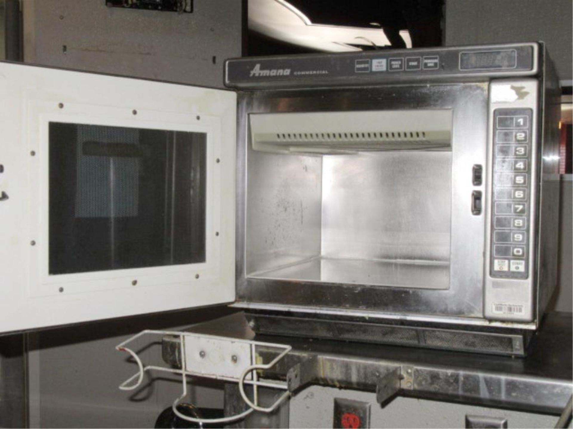 Microwave Oven - Image 4 of 4