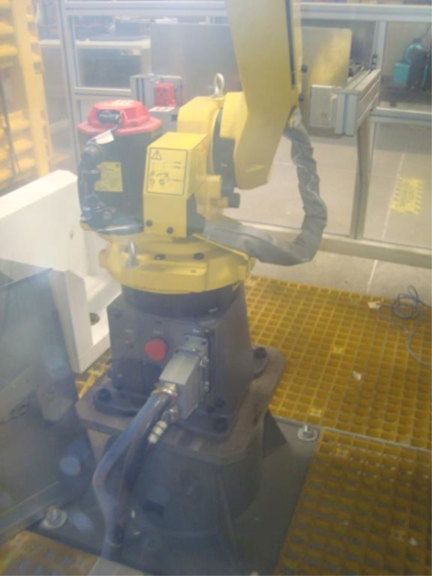 Fanuc Robodrill Alpha-D21MiA5 with Fanuc M-10iA 6-Axis Robot - Image 19 of 60