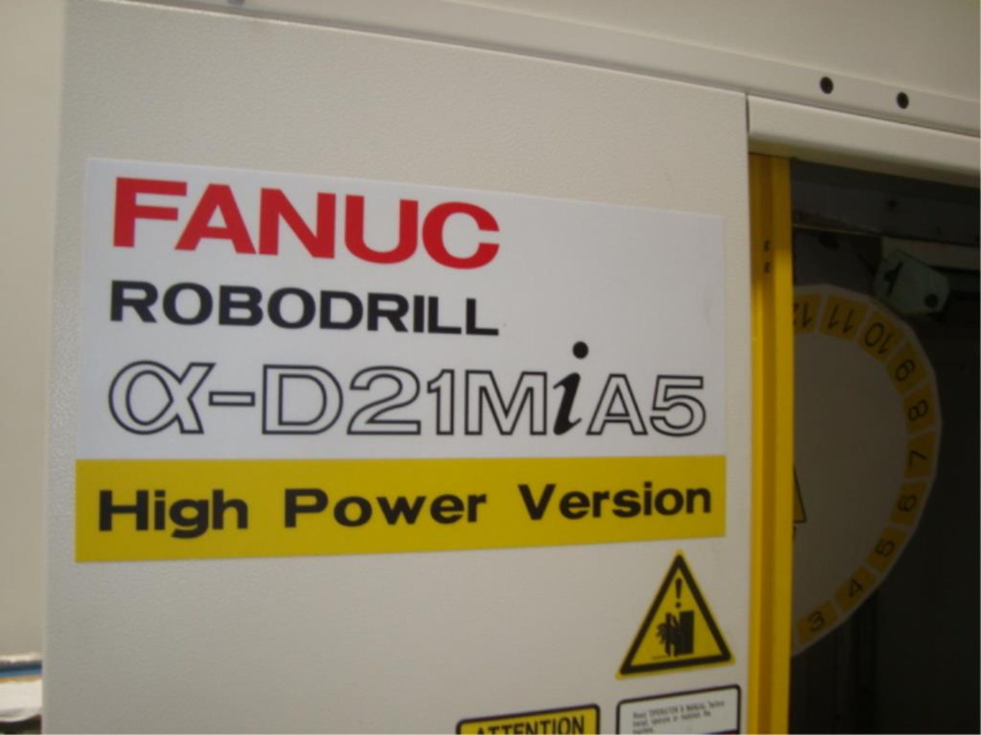Fanuc Robodrill Alpha-D21MiA5 with Fanuc M-10iA 6-Axis Robot - Image 38 of 60