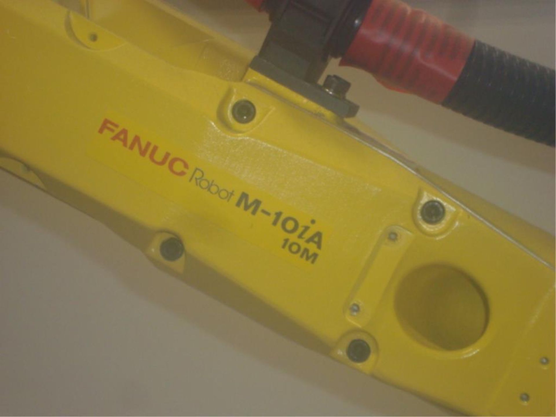 Fanuc Robodrill Alpha-D21MiA5 with Fanuc M-10iA 6-Axis Robot - Image 15 of 60