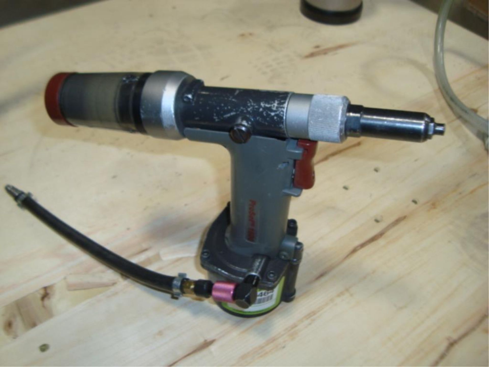 Pneumatic Rivet Tool Gun