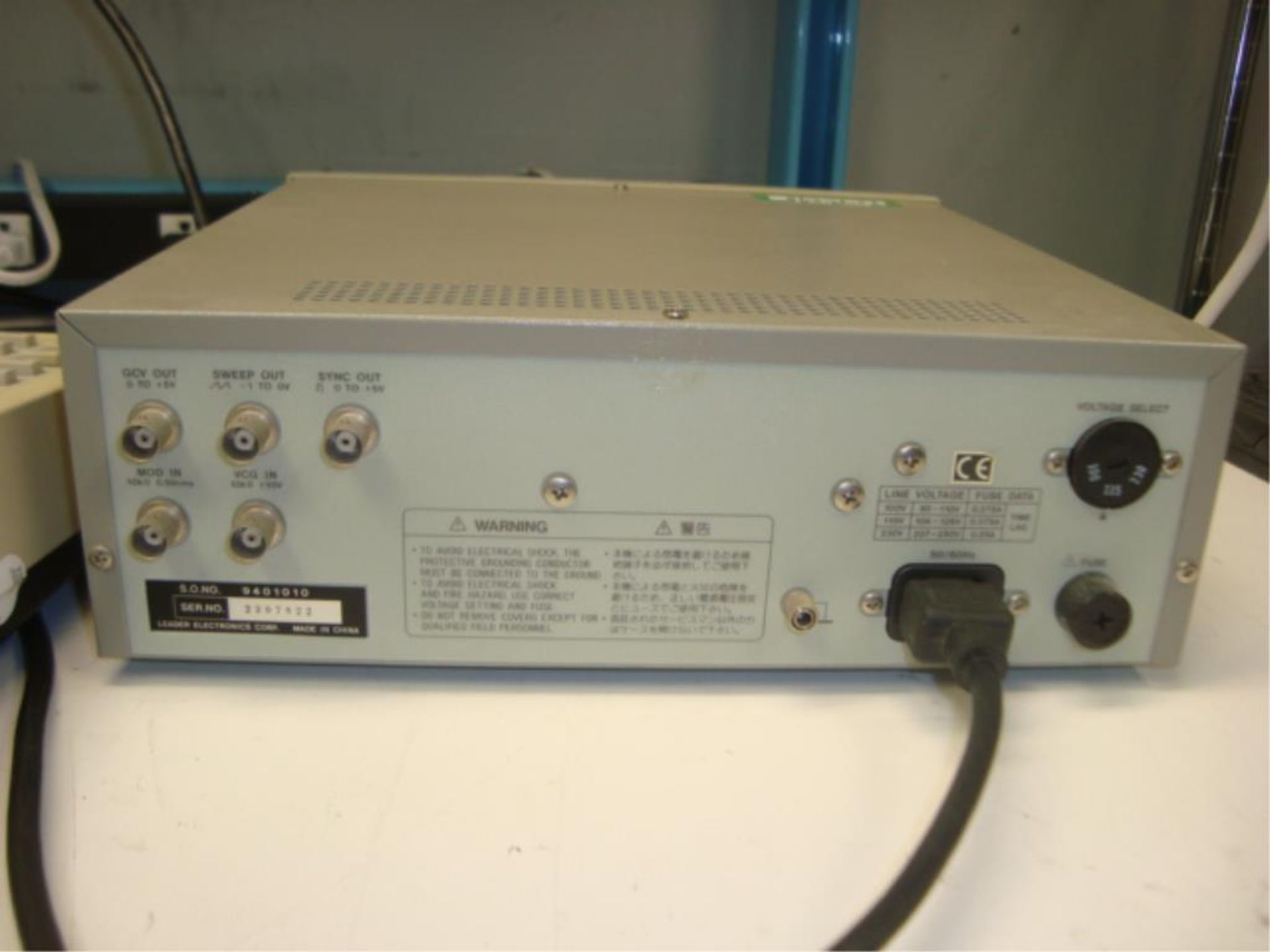 LCR Meter & Function Generator - Image 8 of 9