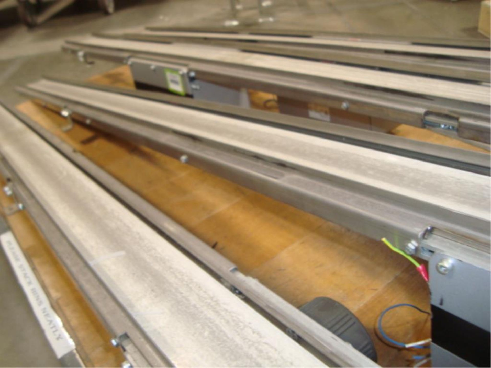 Electric Belt Conveyor - Image 3 of 6