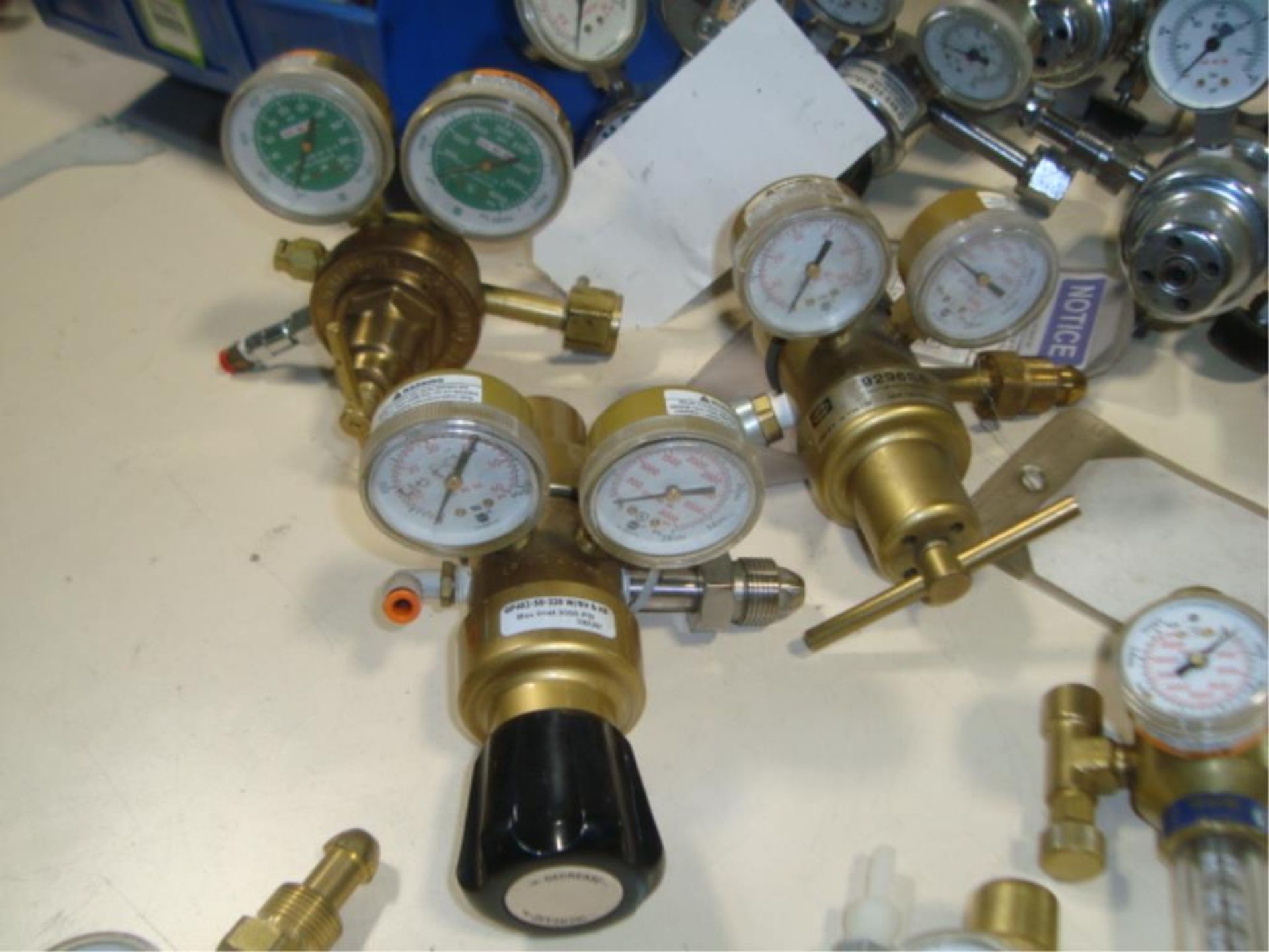 Gas Regulators - Image 5 of 12