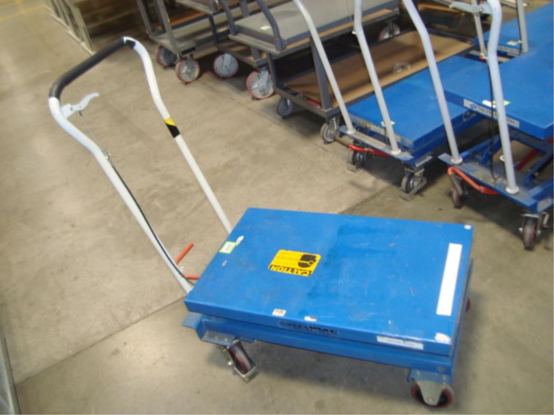 Hydraulic Lift Table - Image 2 of 8