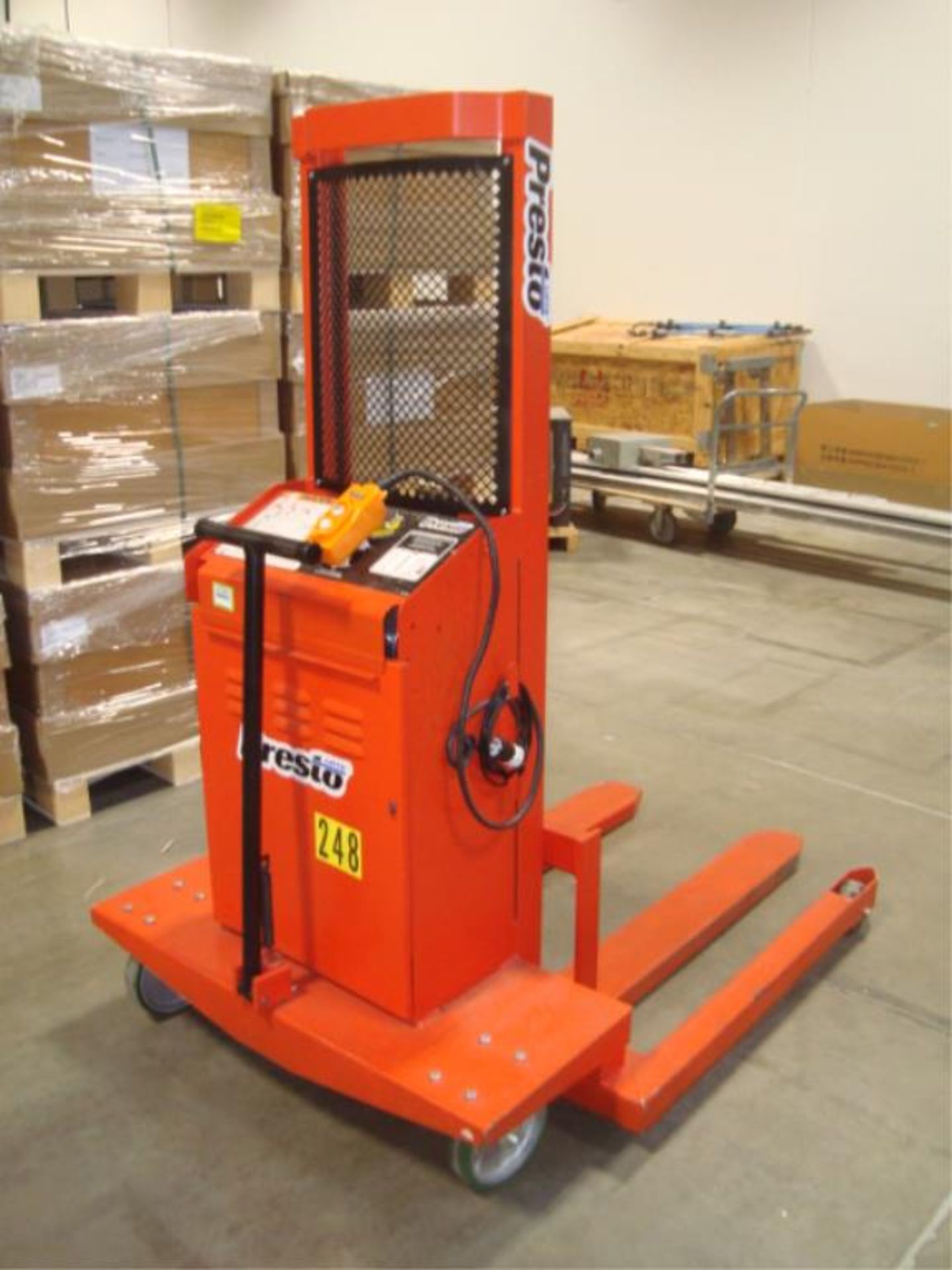 Electric Lift Truck - Image 4 of 14