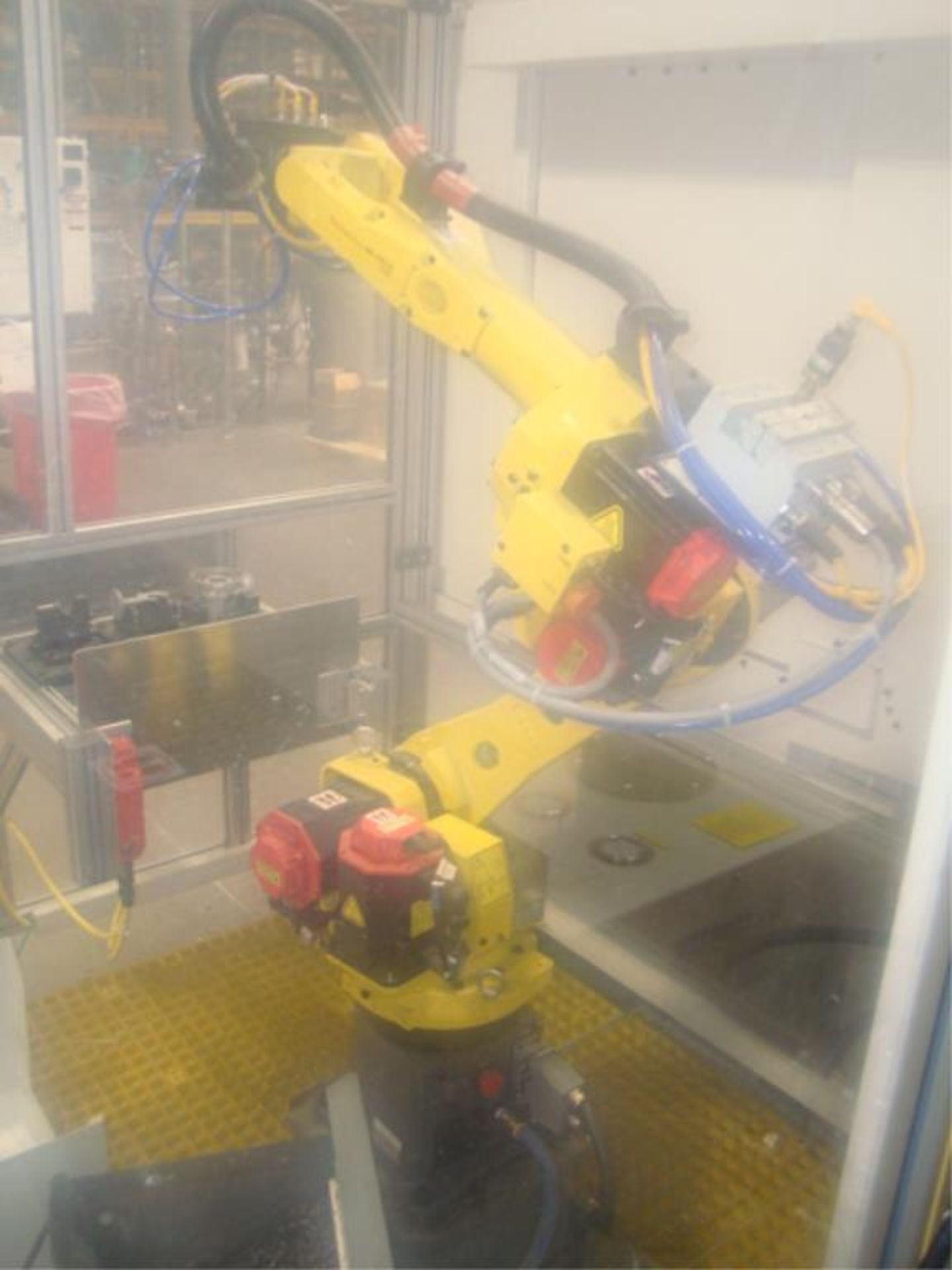 Fanuc Robodrill Alpha-D21MiA5 with Fanuc M-10iA 6-Axis Robot - Image 12 of 60