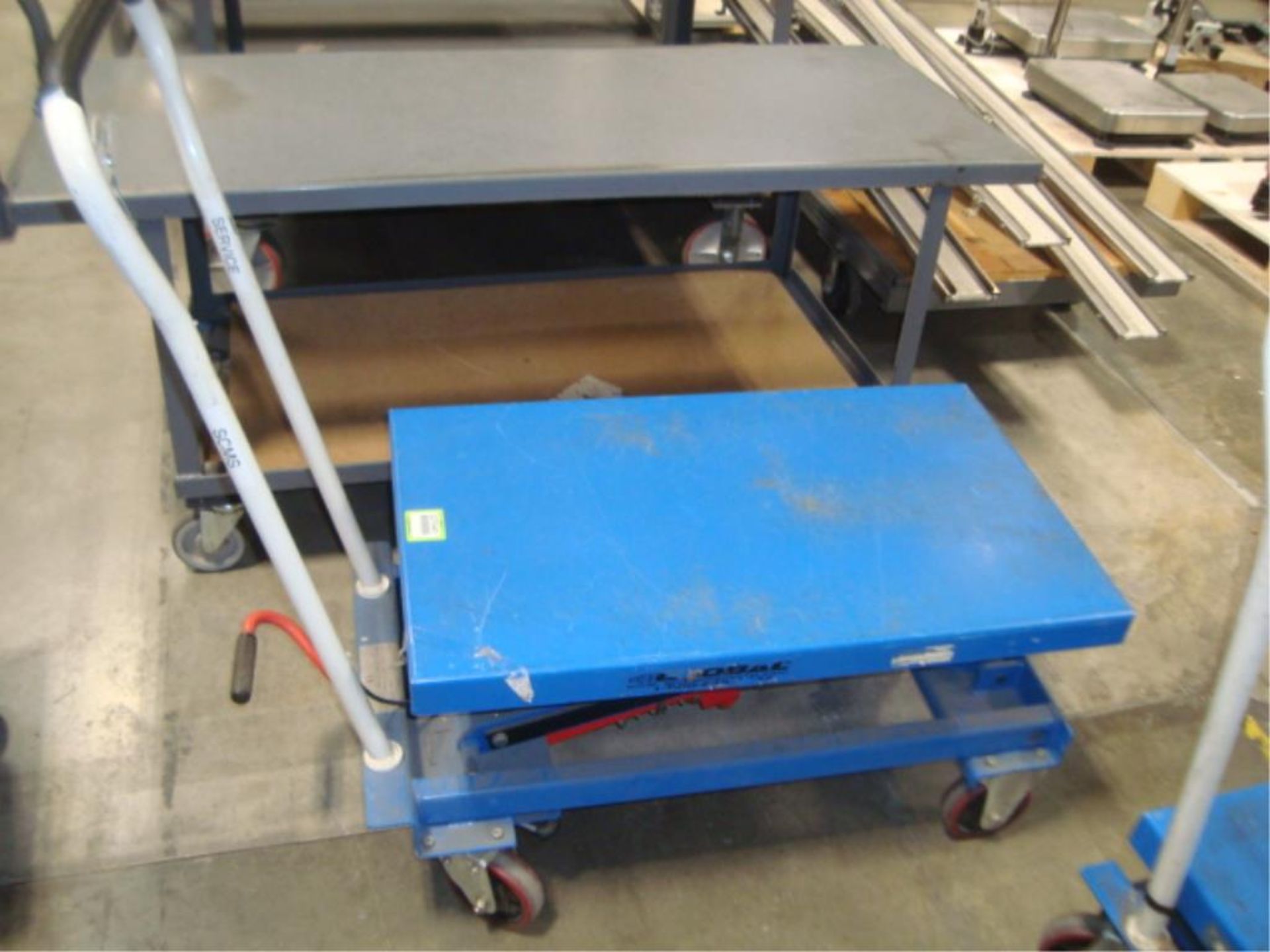 Hydraulic Lift Table - Image 4 of 10