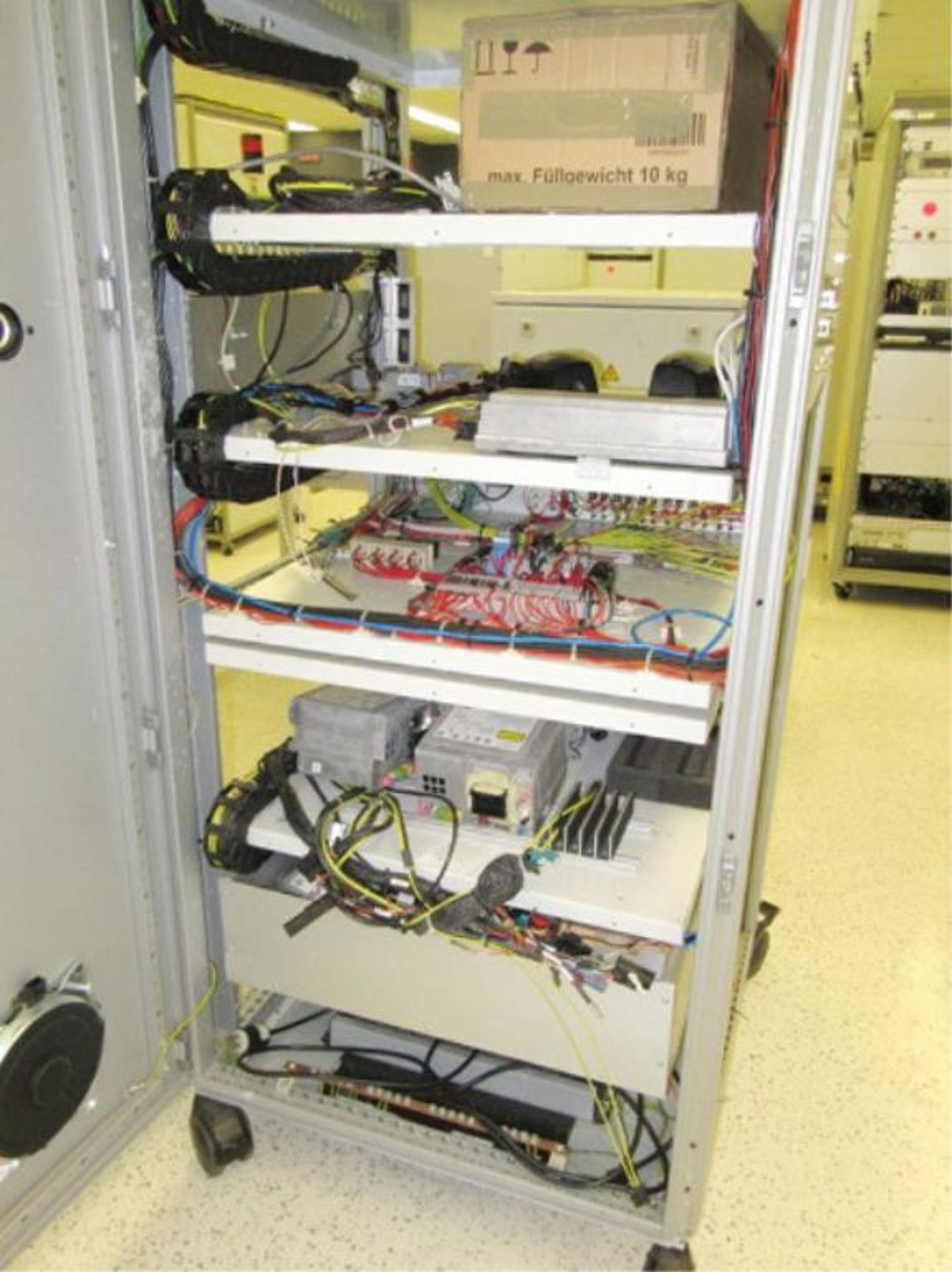 Test Cabinets - Image 11 of 14