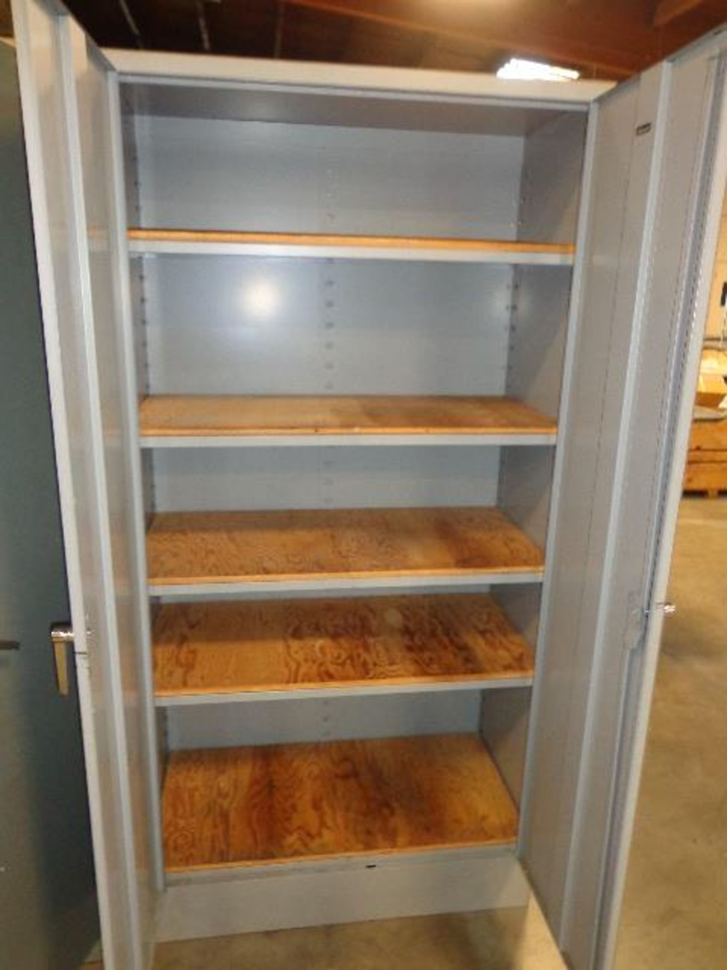 Metal Cabinets - Image 2 of 5