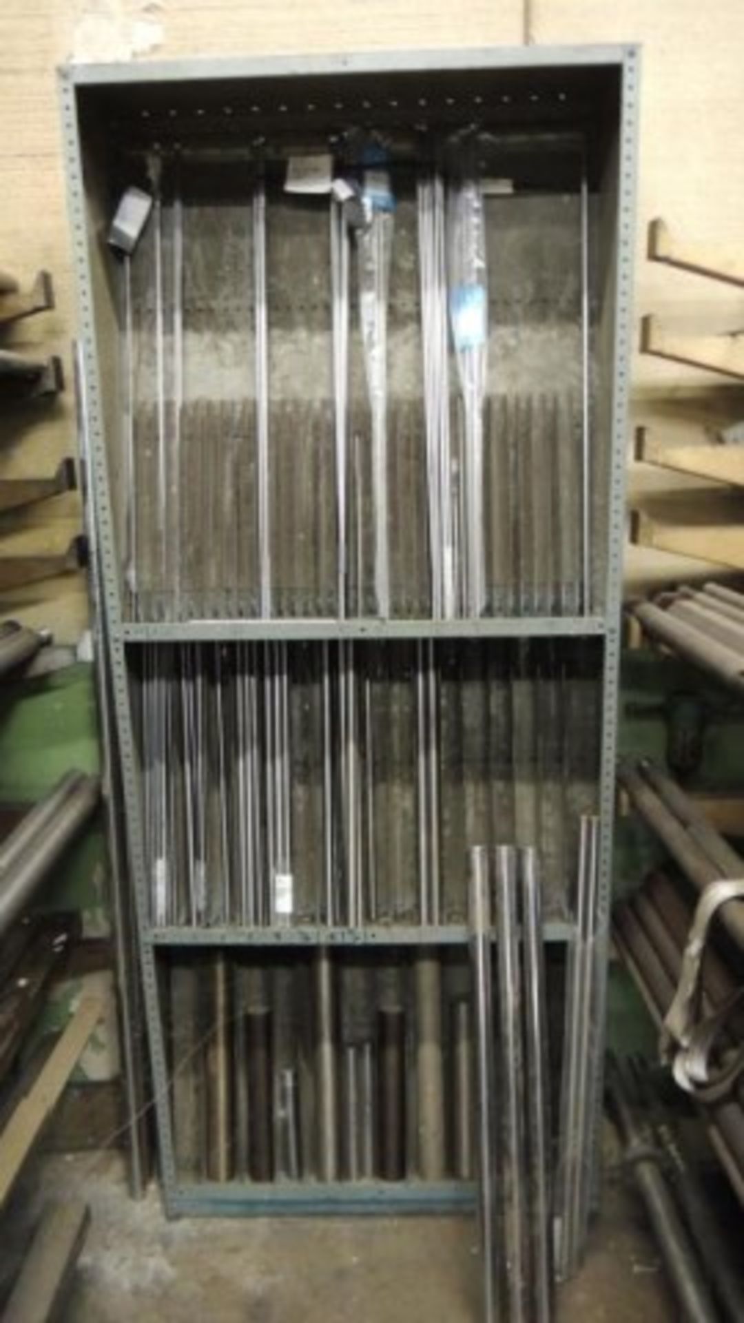 Cantilever Racks - Image 7 of 8