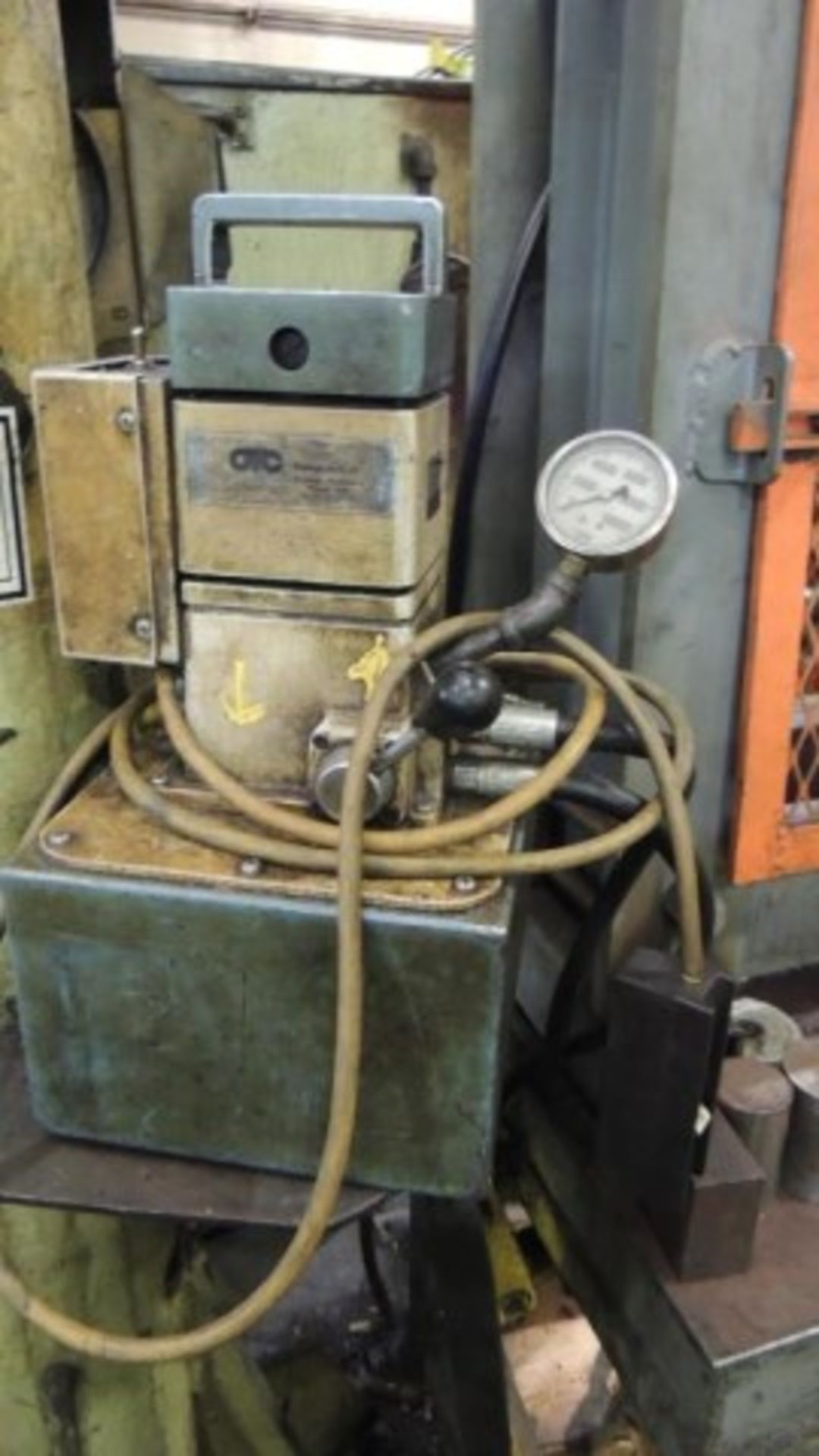 Hydraulic Press - Image 5 of 8
