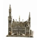 2e gehalte zilveren miniatuur: Vredespaleis in Den Haag