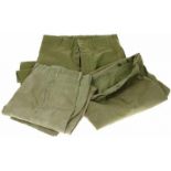 Lot van drie khaki drill trousers