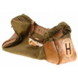 Norissa luggage tas, met label Holland-Afrika lijn, met initialen 'W.G.H', decoratief stuk