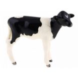 Porseleinen beeld: Friesian Calf, model 1249C, gemerkt Beswick -7 cm hoog-